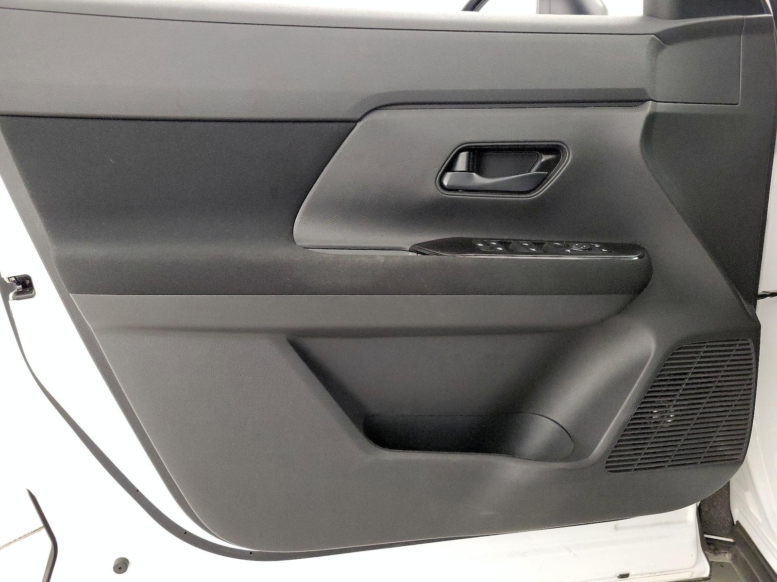 2025 Nissan Kicks S - Photo 13