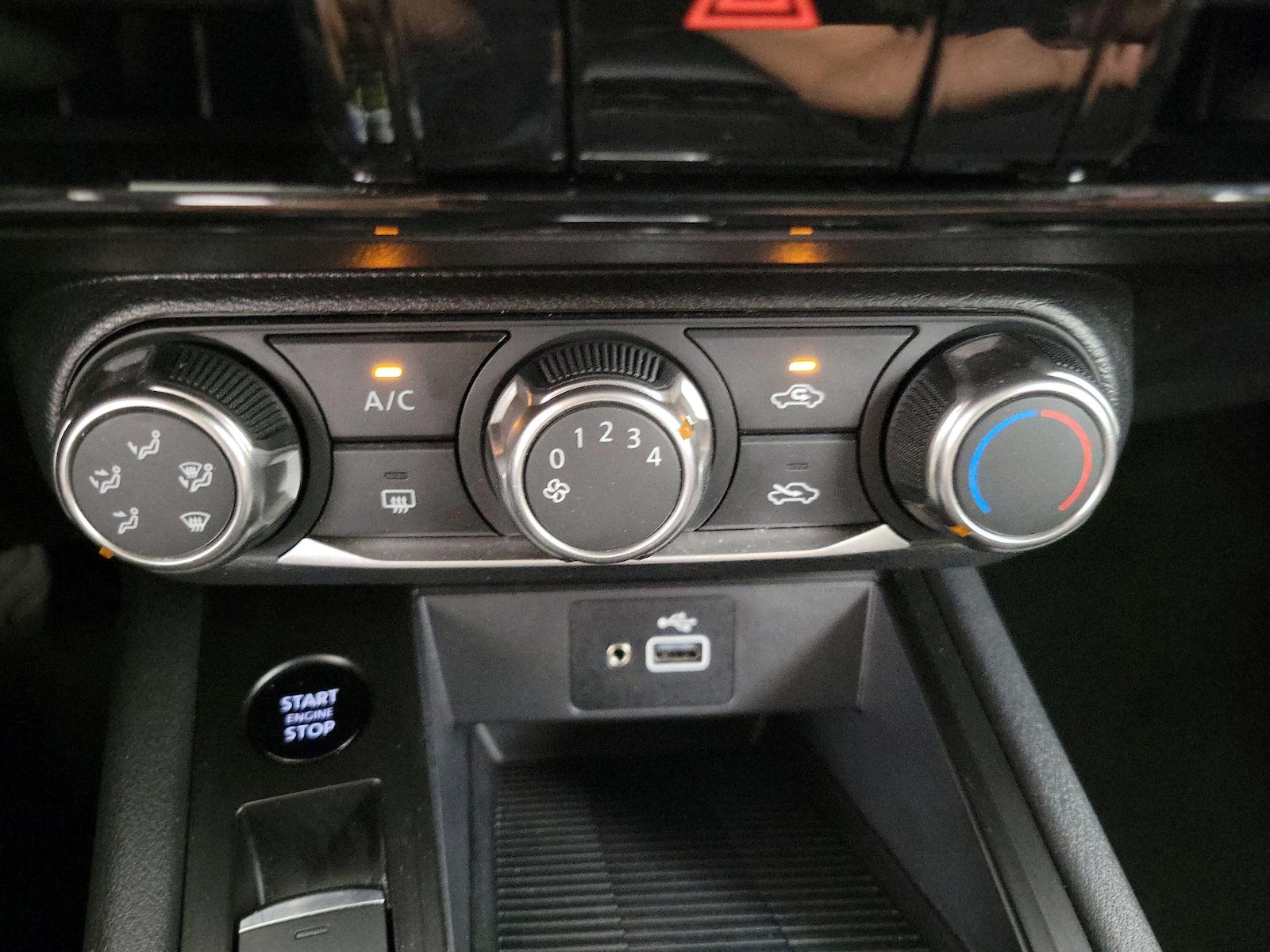 2025 Nissan Kicks S - Photo 17