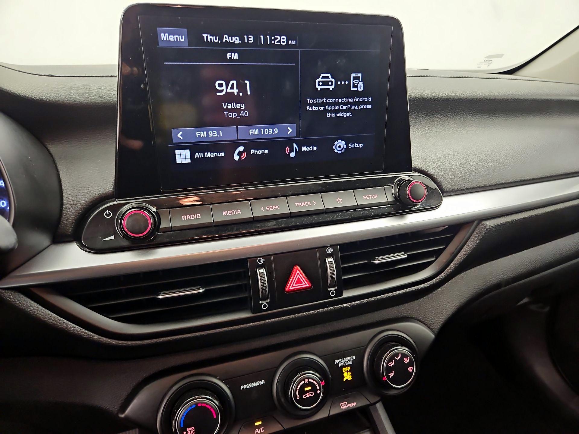 Thumbnail: 2023 Kia Forte - 15
