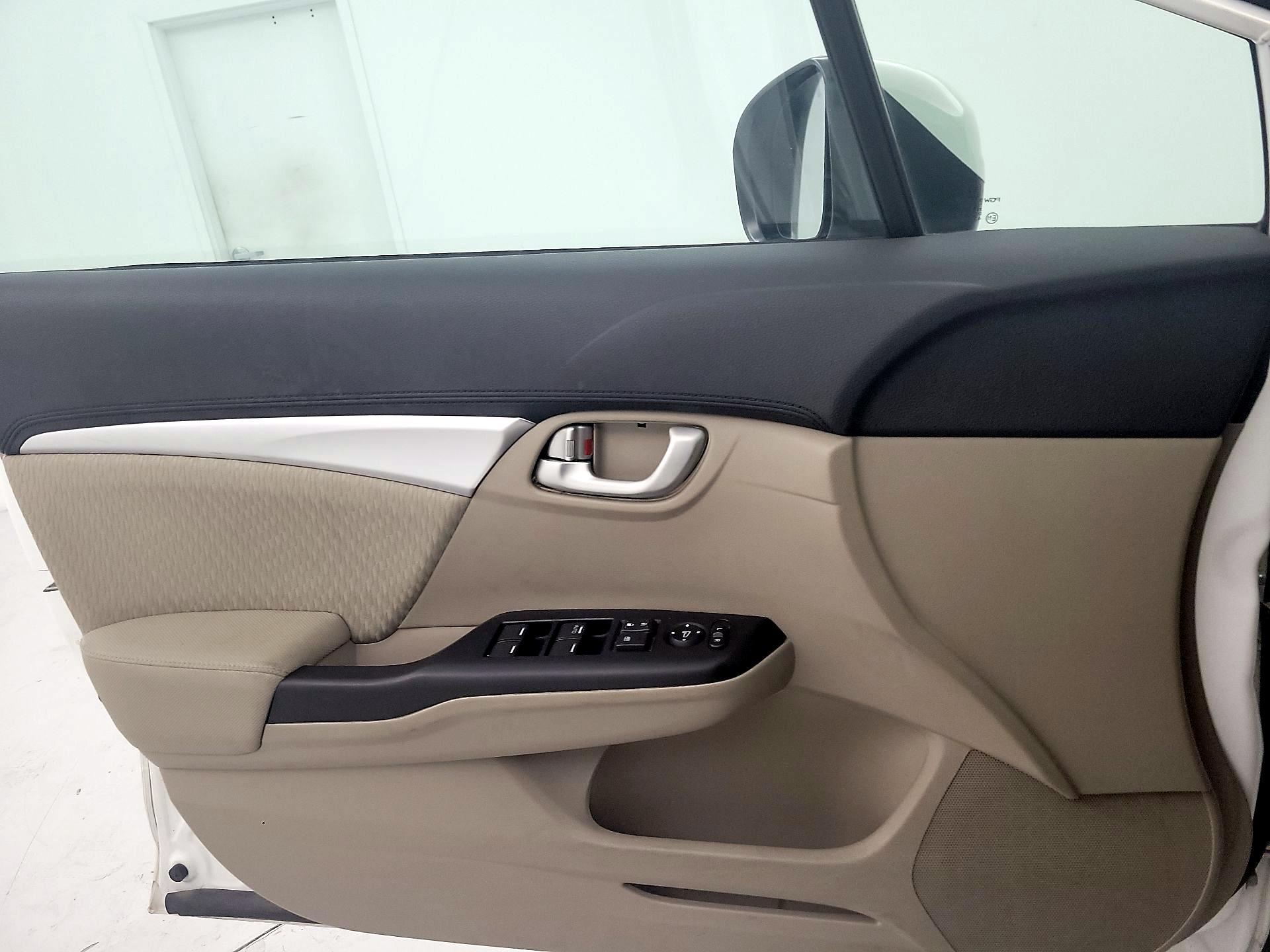 Thumbnail: 2015 Honda Civic - 12