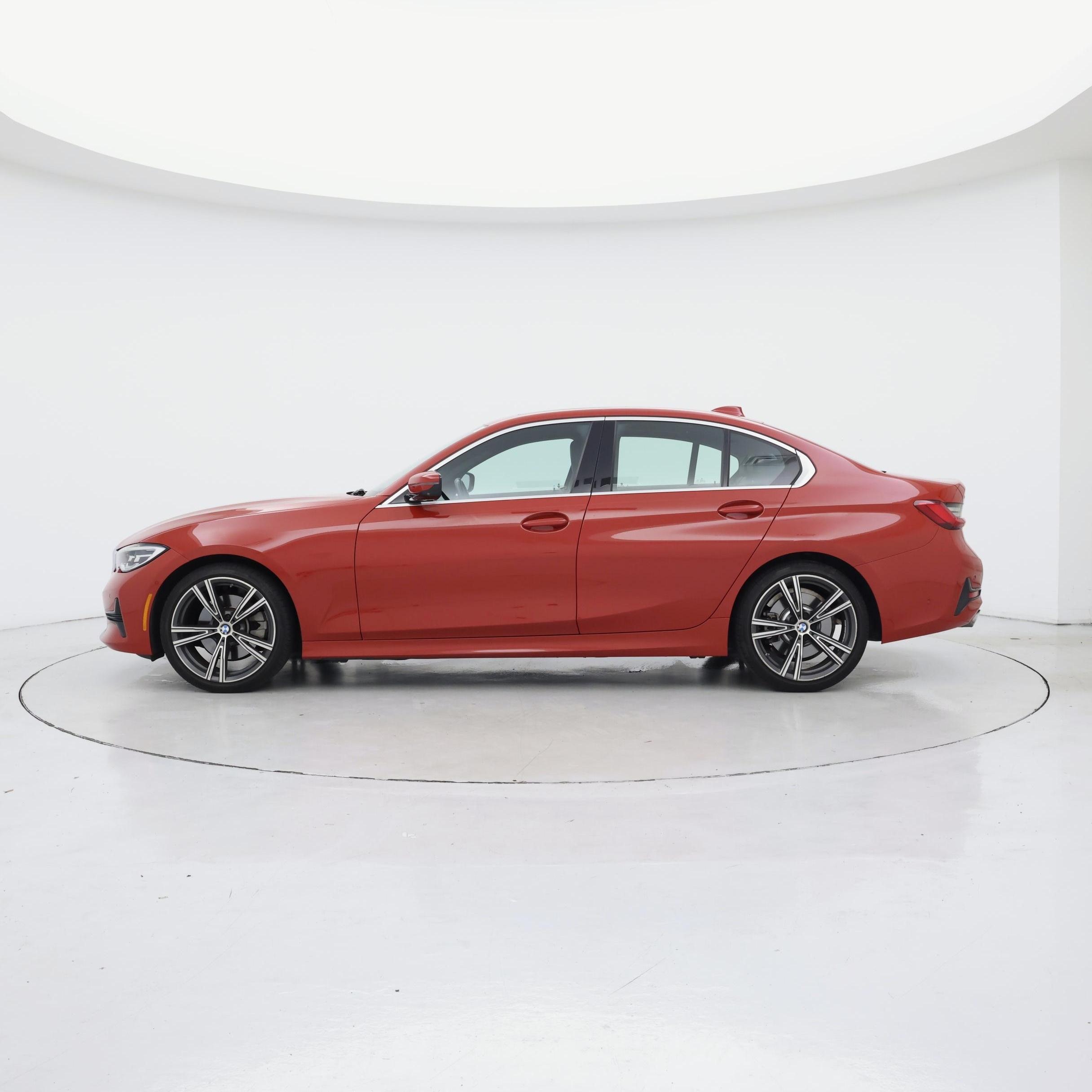 Thumbnail: 2021 BMW 3 Series - 3