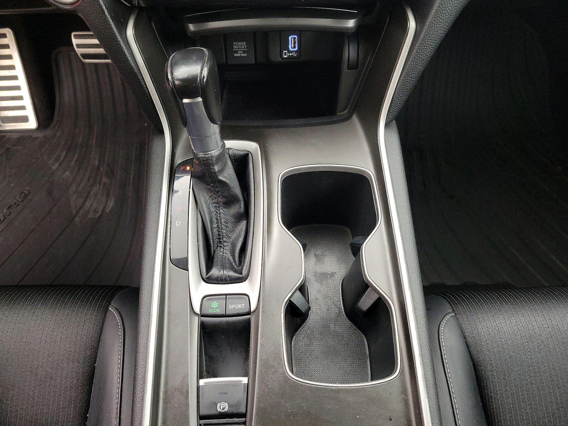 Thumbnail: 2018 Honda Accord - 17