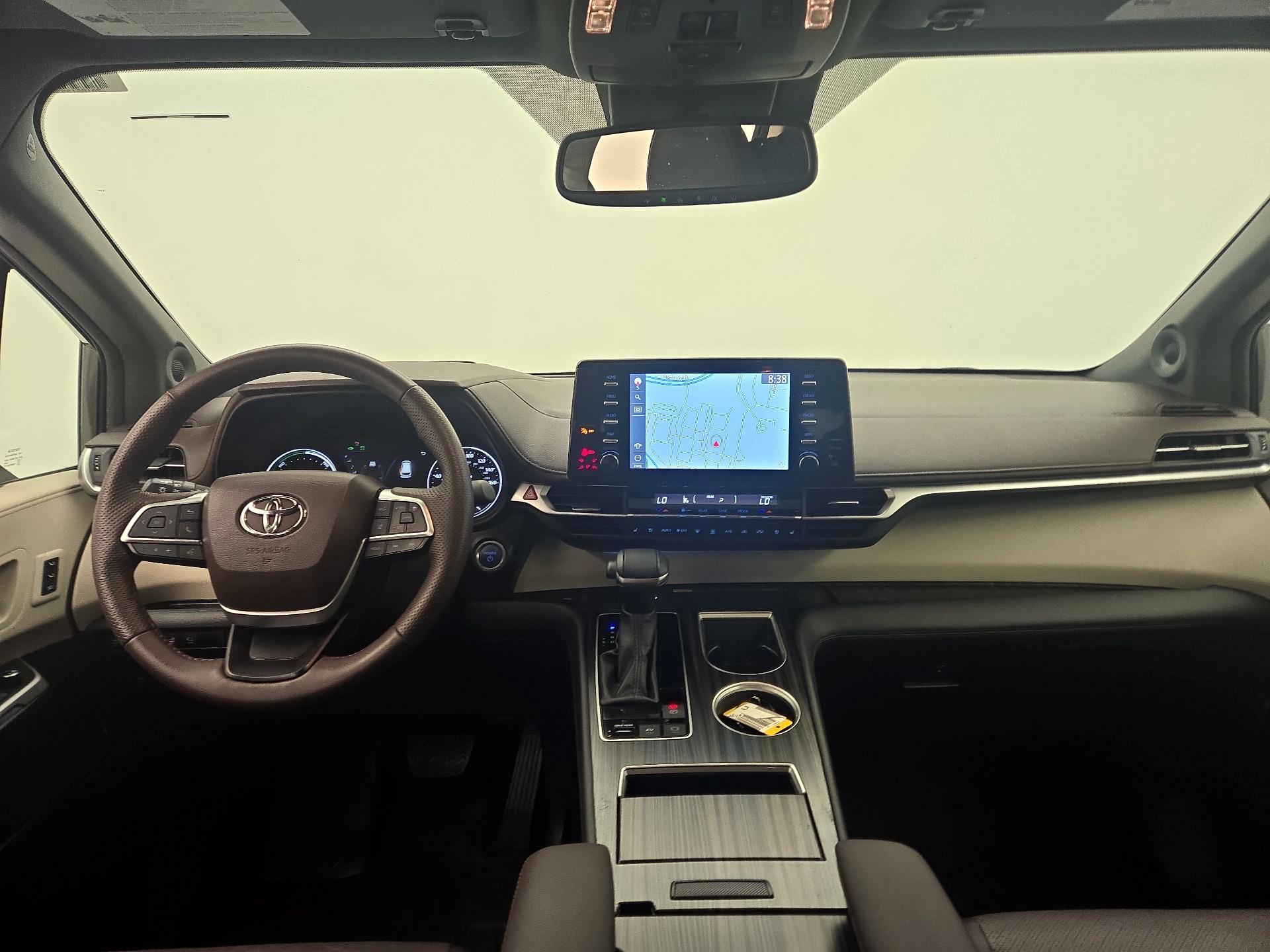 Thumbnail: 2024 Toyota Sienna - 9