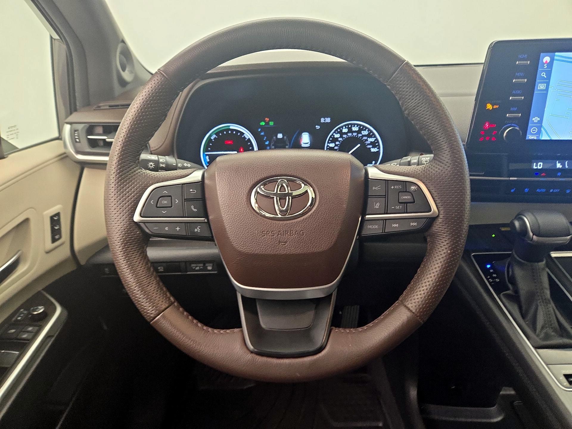 Thumbnail: 2024 Toyota Sienna - 10