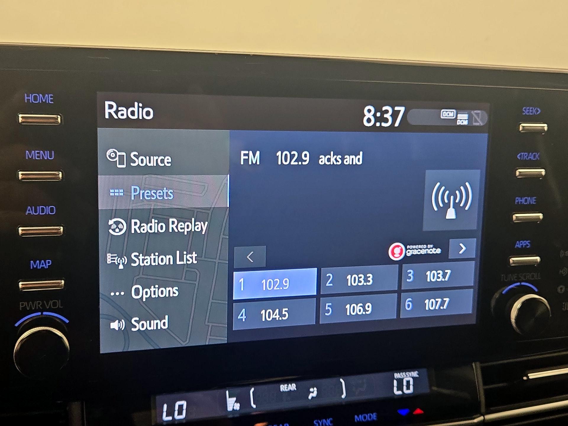 Thumbnail: 2024 Toyota Sienna - 16