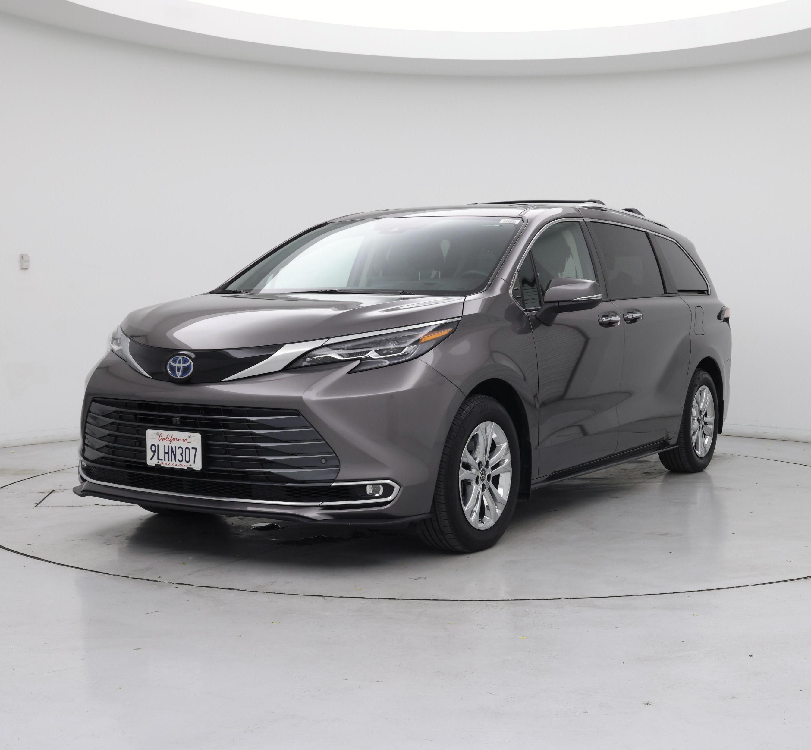 Thumbnail: 2024 Toyota Sienna - 4