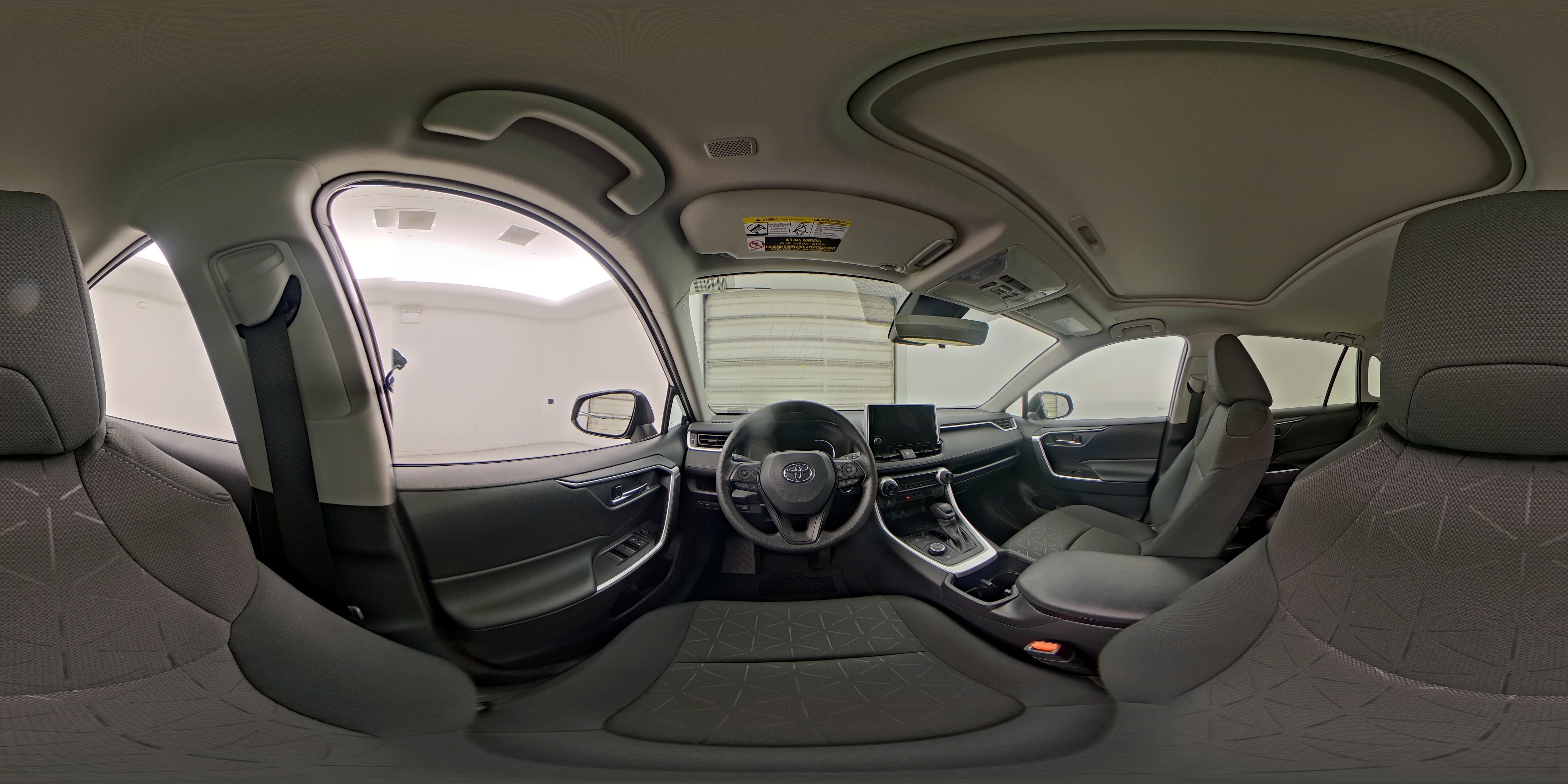 2024 Toyota RAV4 XLE - Photo 27