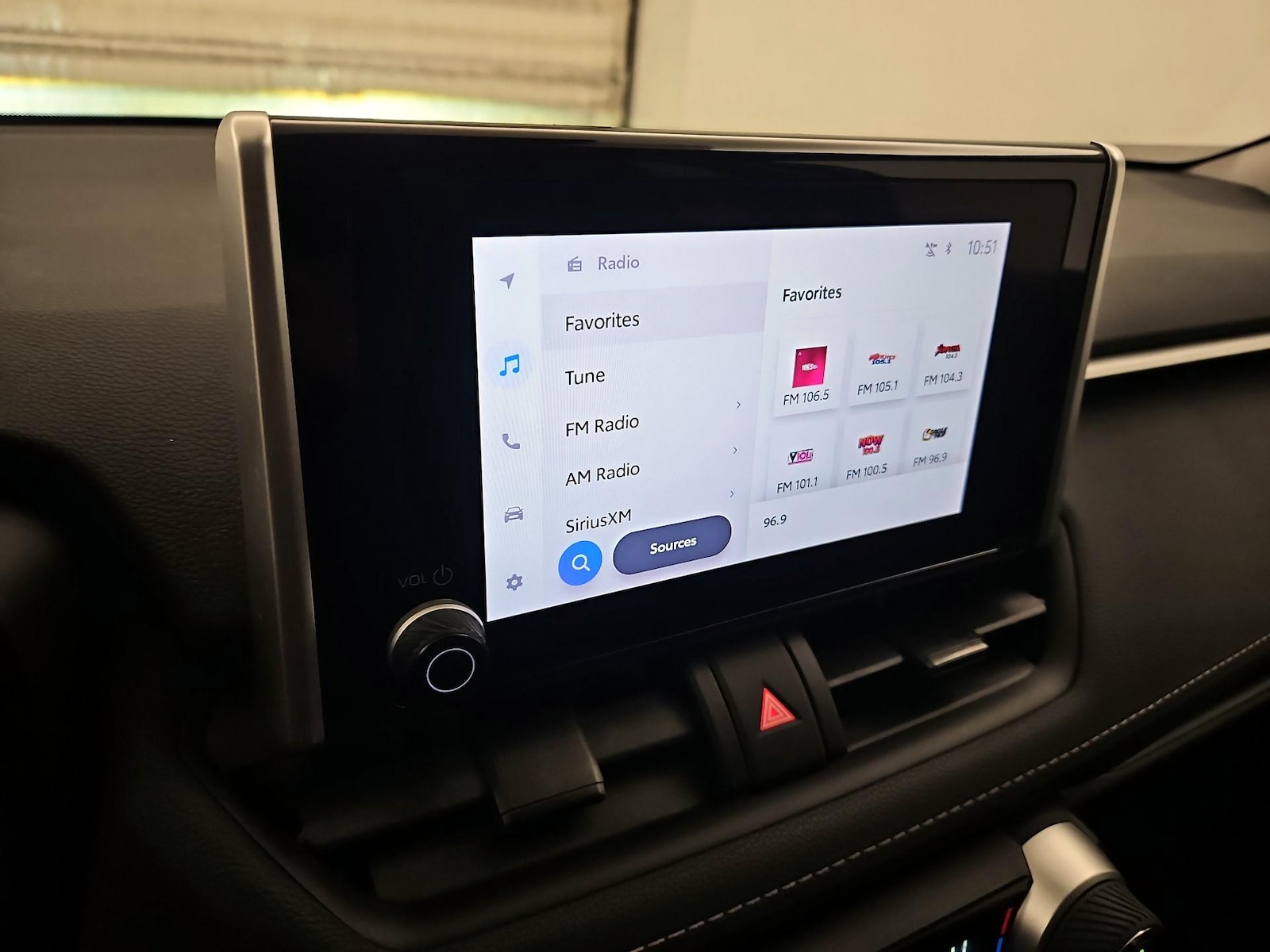 2024 Toyota RAV4 XLE - Photo 16