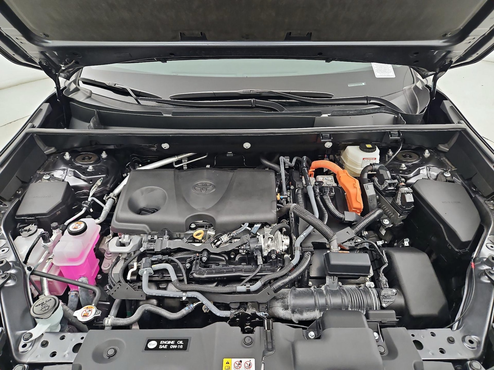 2024 Toyota RAV4 XLE - Photo 23