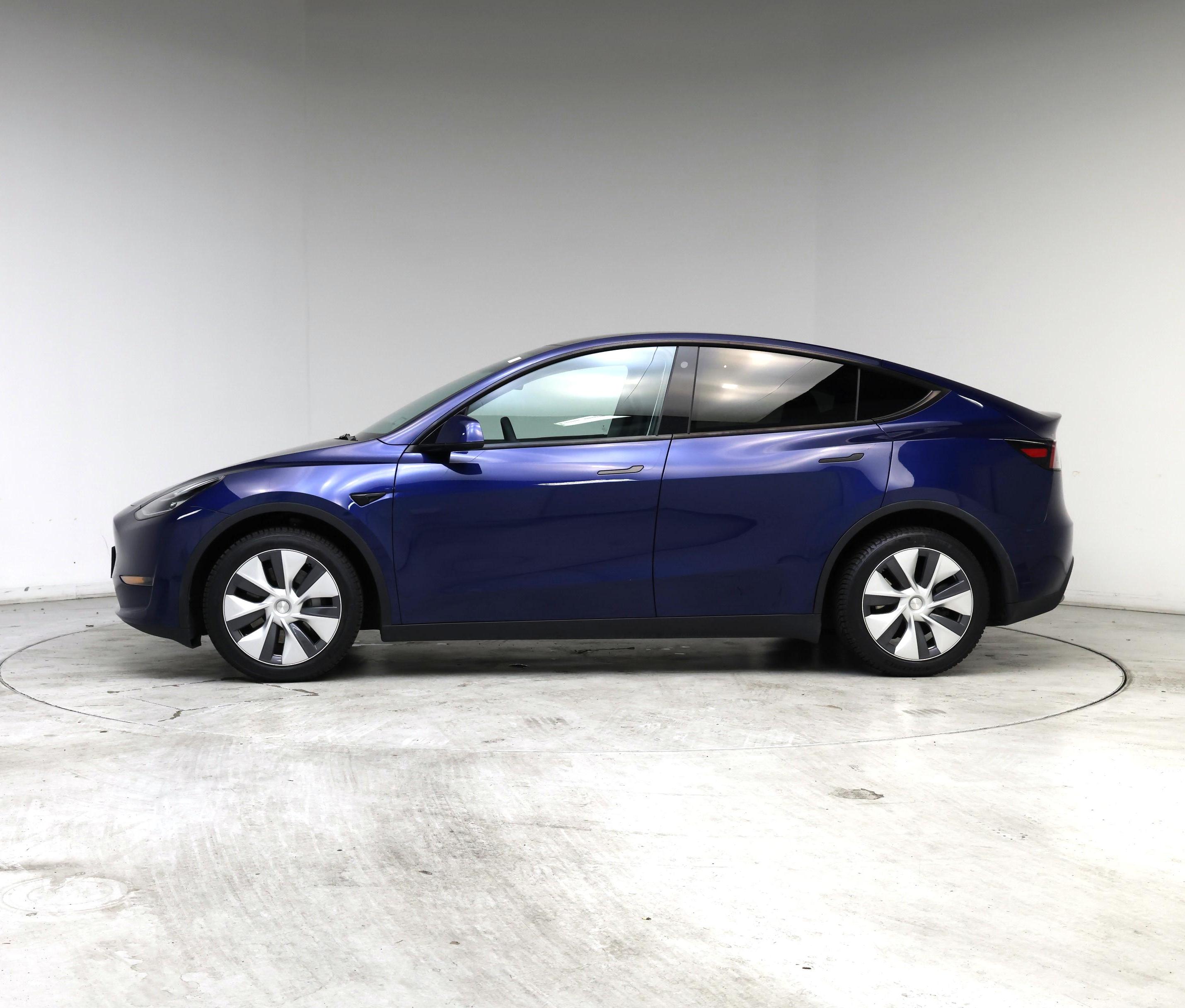 Thumbnail: 2023 Tesla Model Y - 3