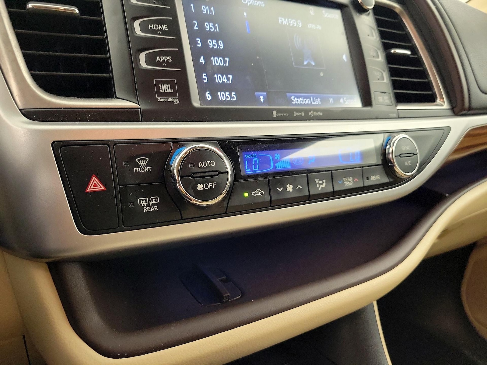 2018 Toyota Highlander Limited Platinum - Photo 17