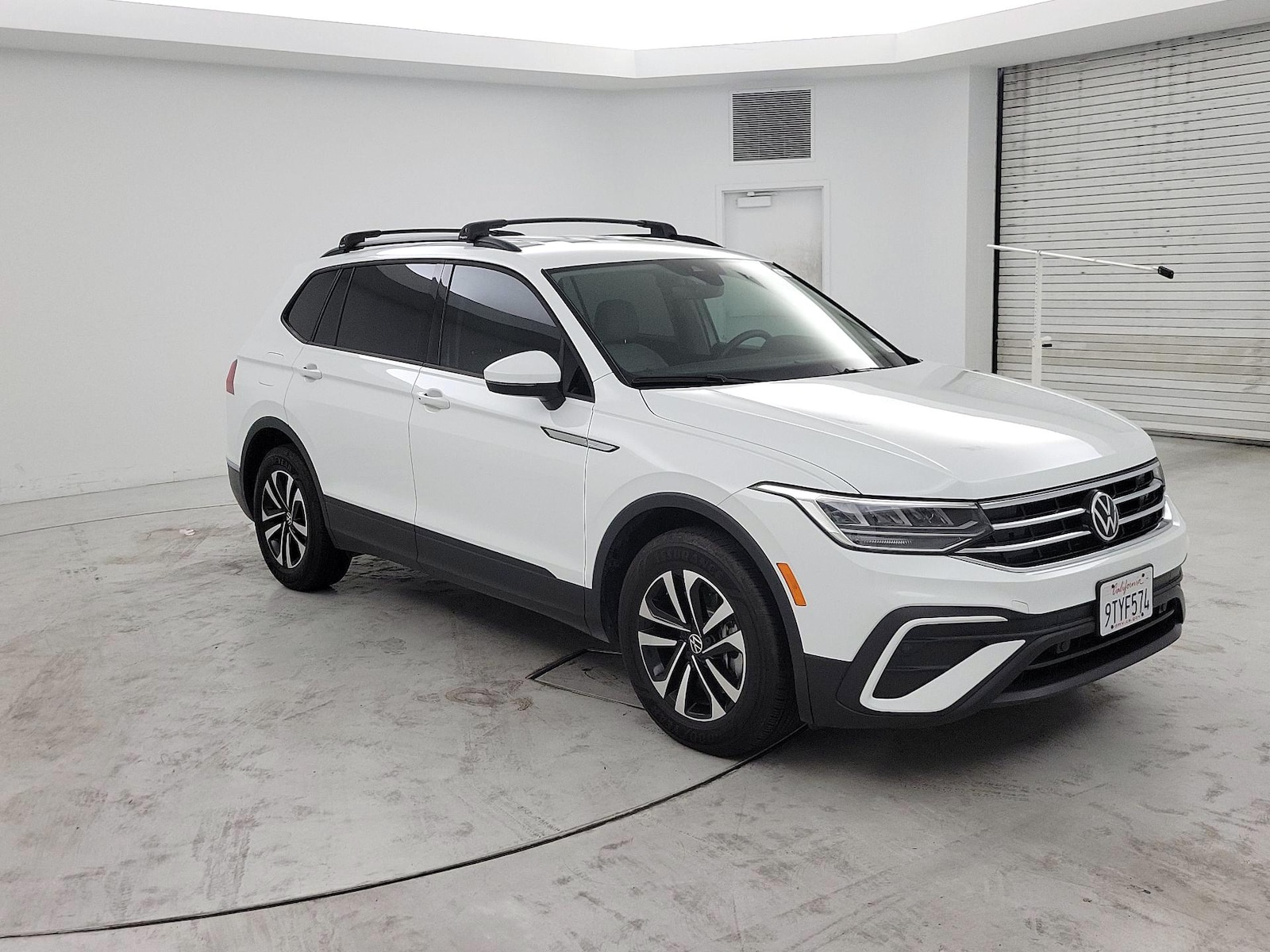2024 Volkswagen Tiguan S - Photo 1