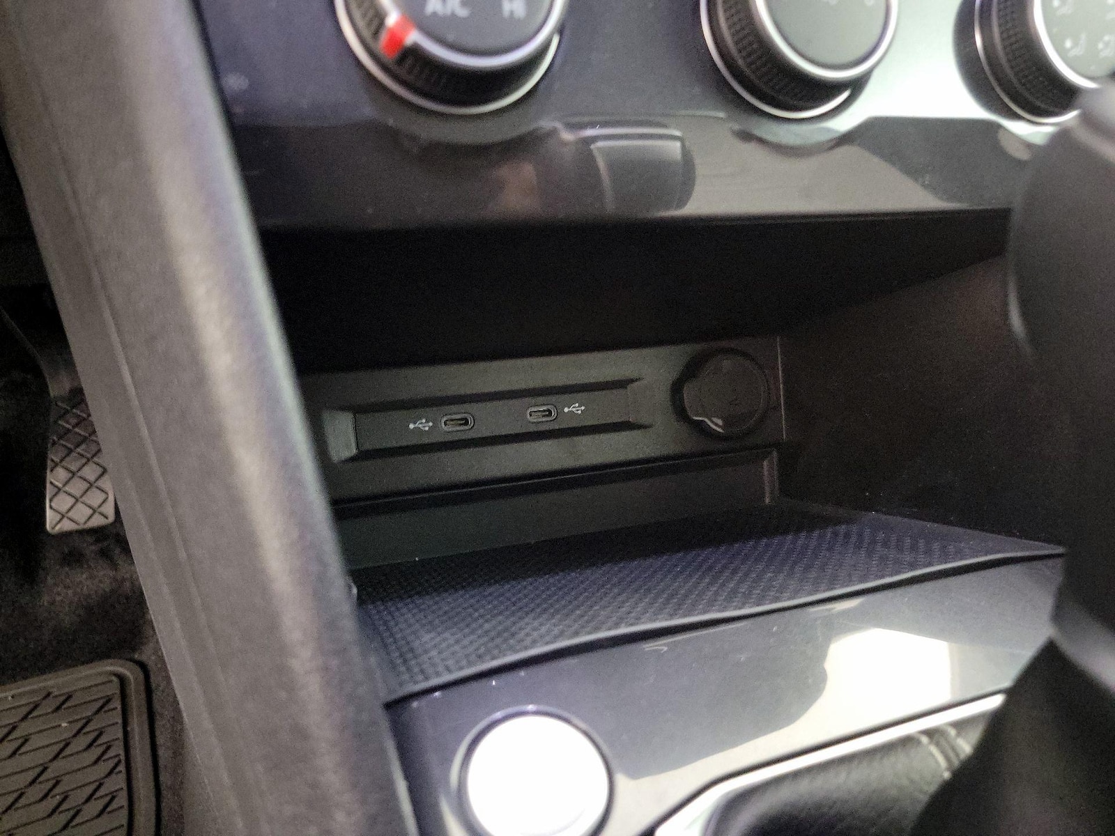 2024 Volkswagen Tiguan S - Photo 18