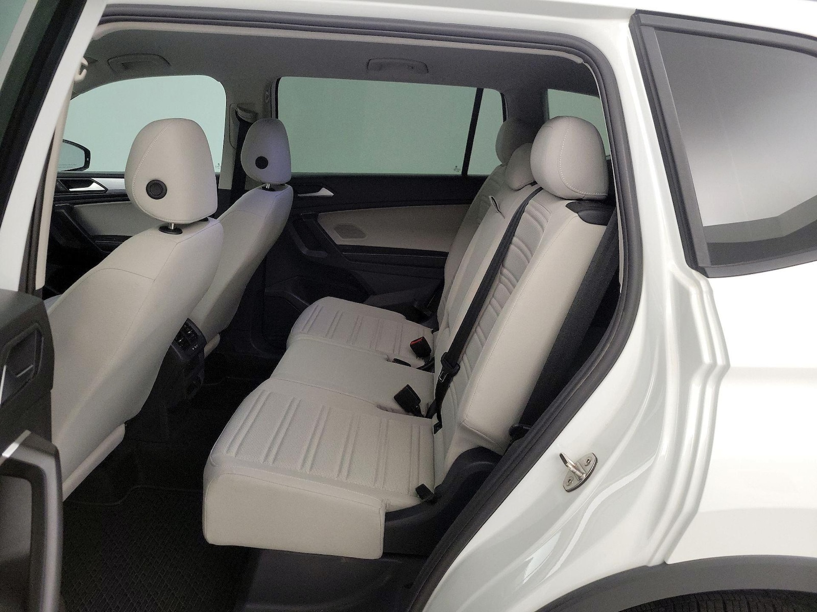 2024 Volkswagen Tiguan S - Photo 19