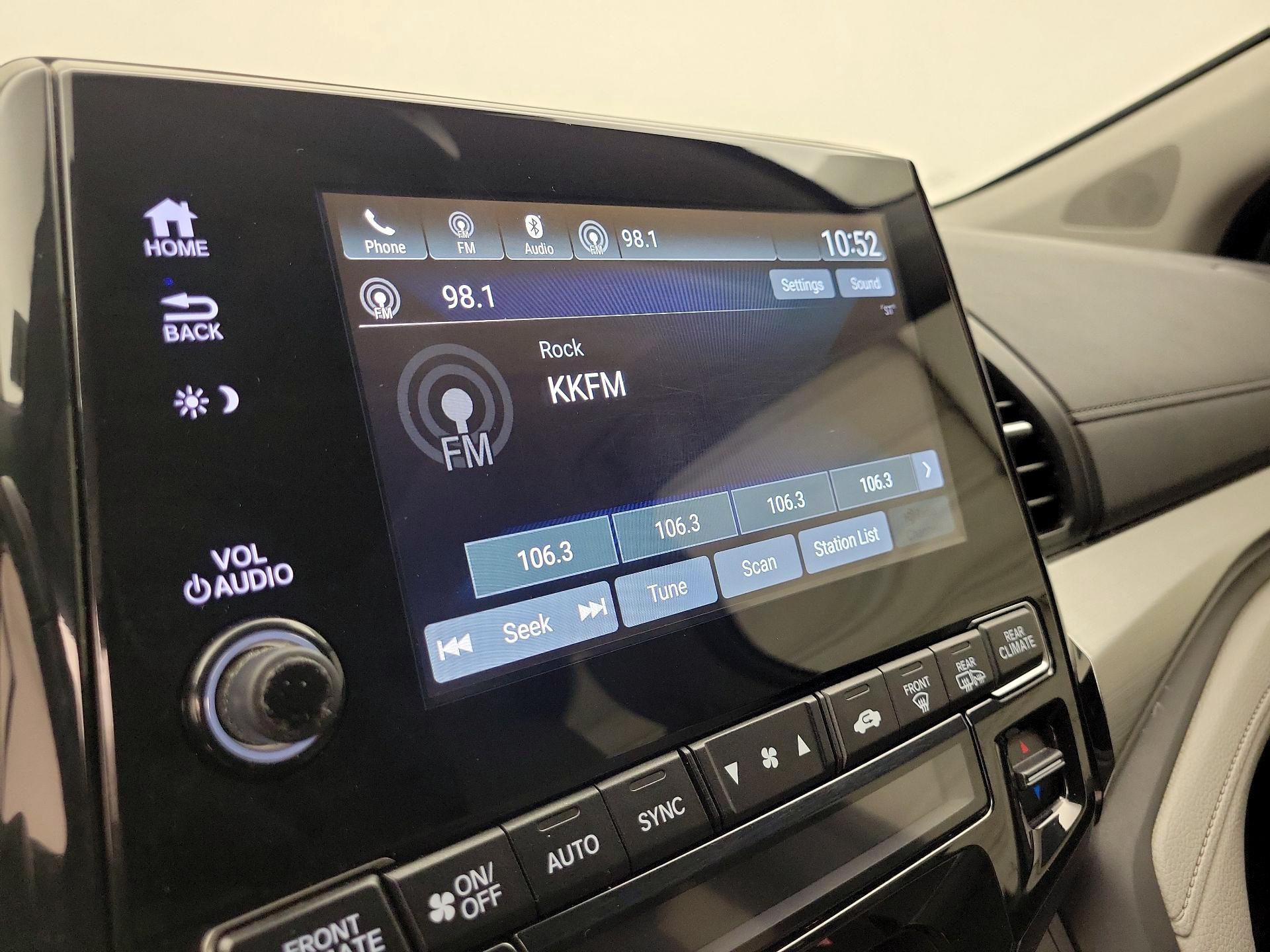 Thumbnail: 2019 Honda Odyssey - 15
