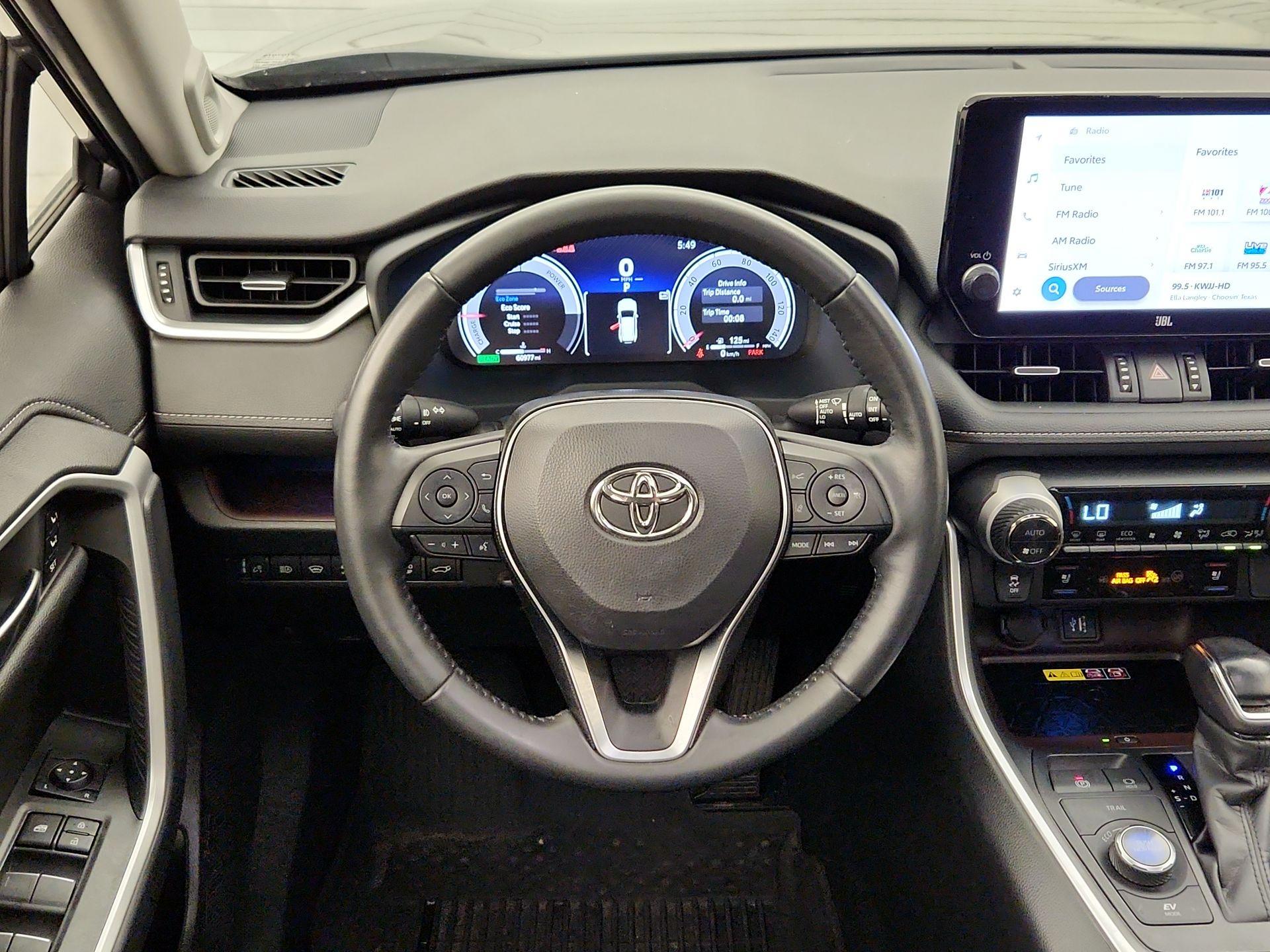 Thumbnail: 2023 Toyota RAV4 - 10