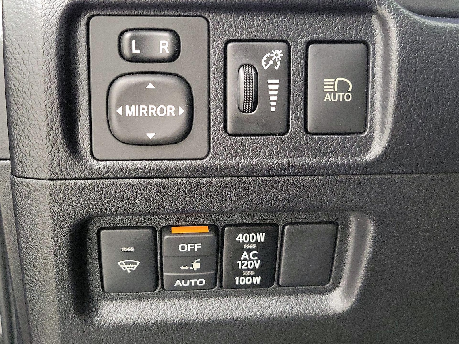 2021 Toyota 4Runner Night Shade - Photo 14