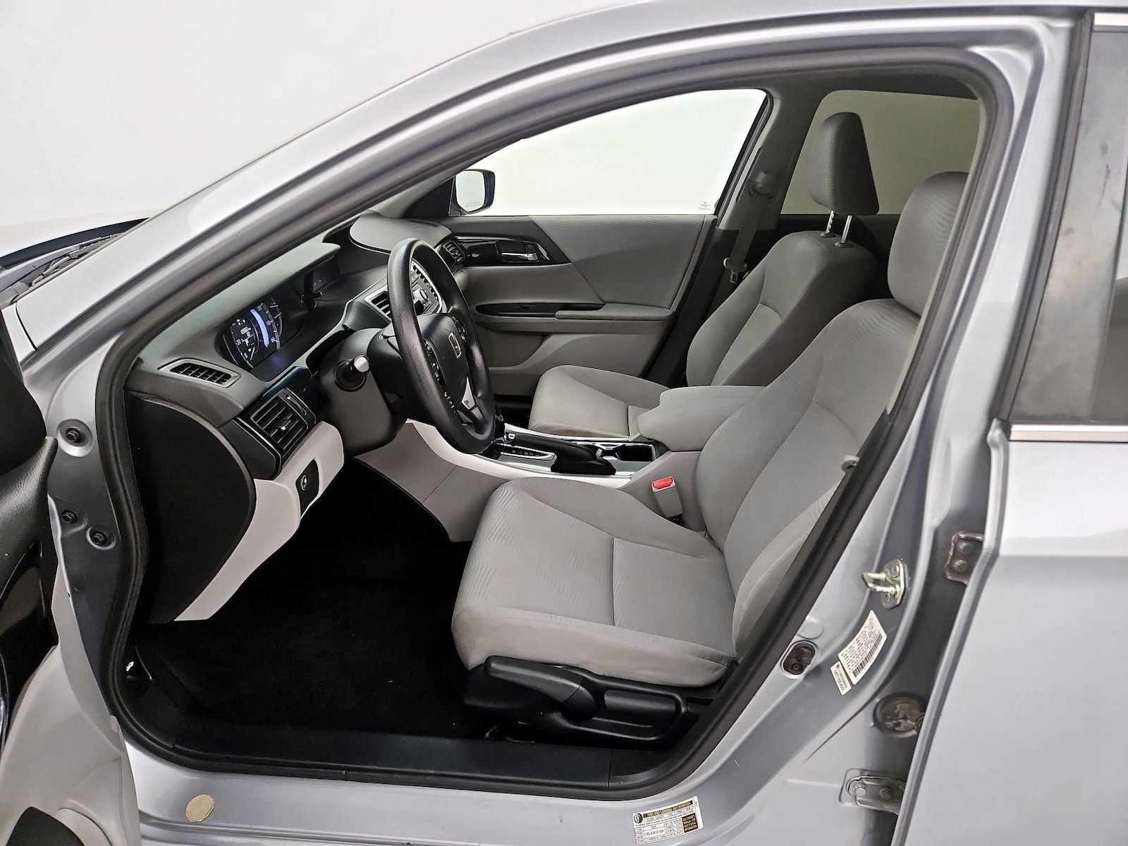 2017 Honda Accord LX - Photo 12
