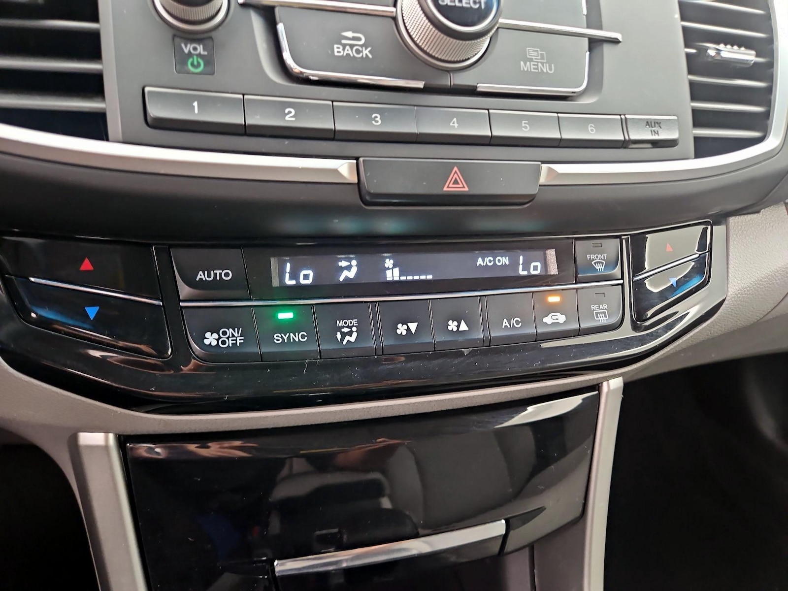 2017 Honda Accord LX - Photo 17