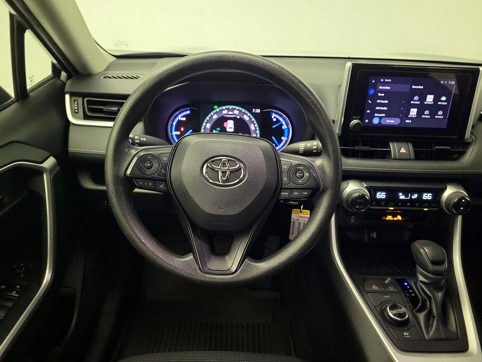 Thumbnail: 2024 Toyota RAV4 - 10