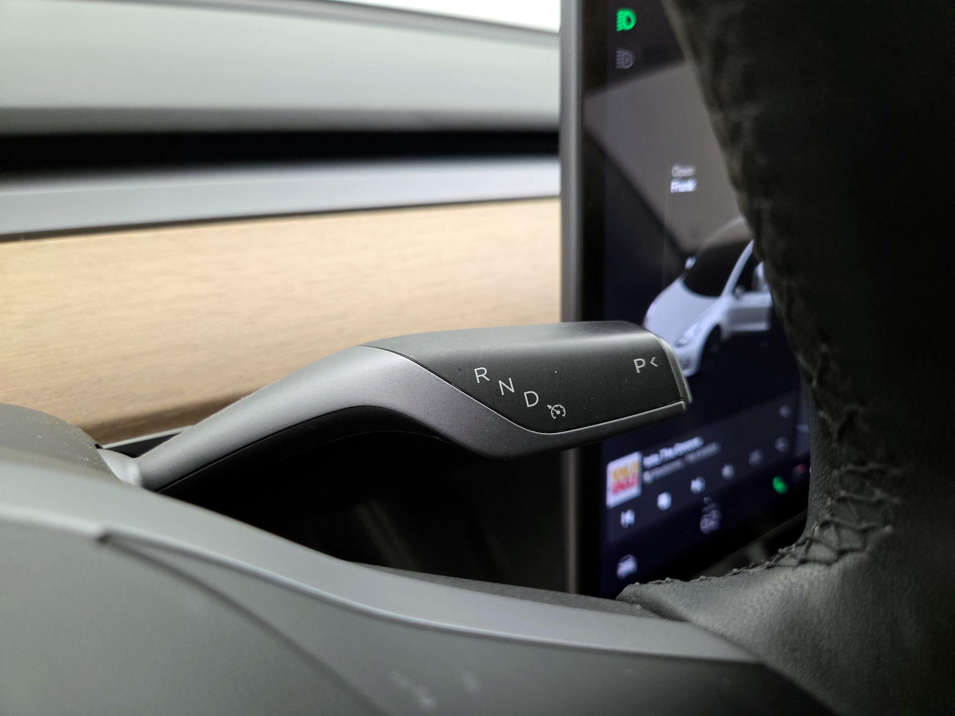 Thumbnail: 2021 Tesla Model 3 - 17