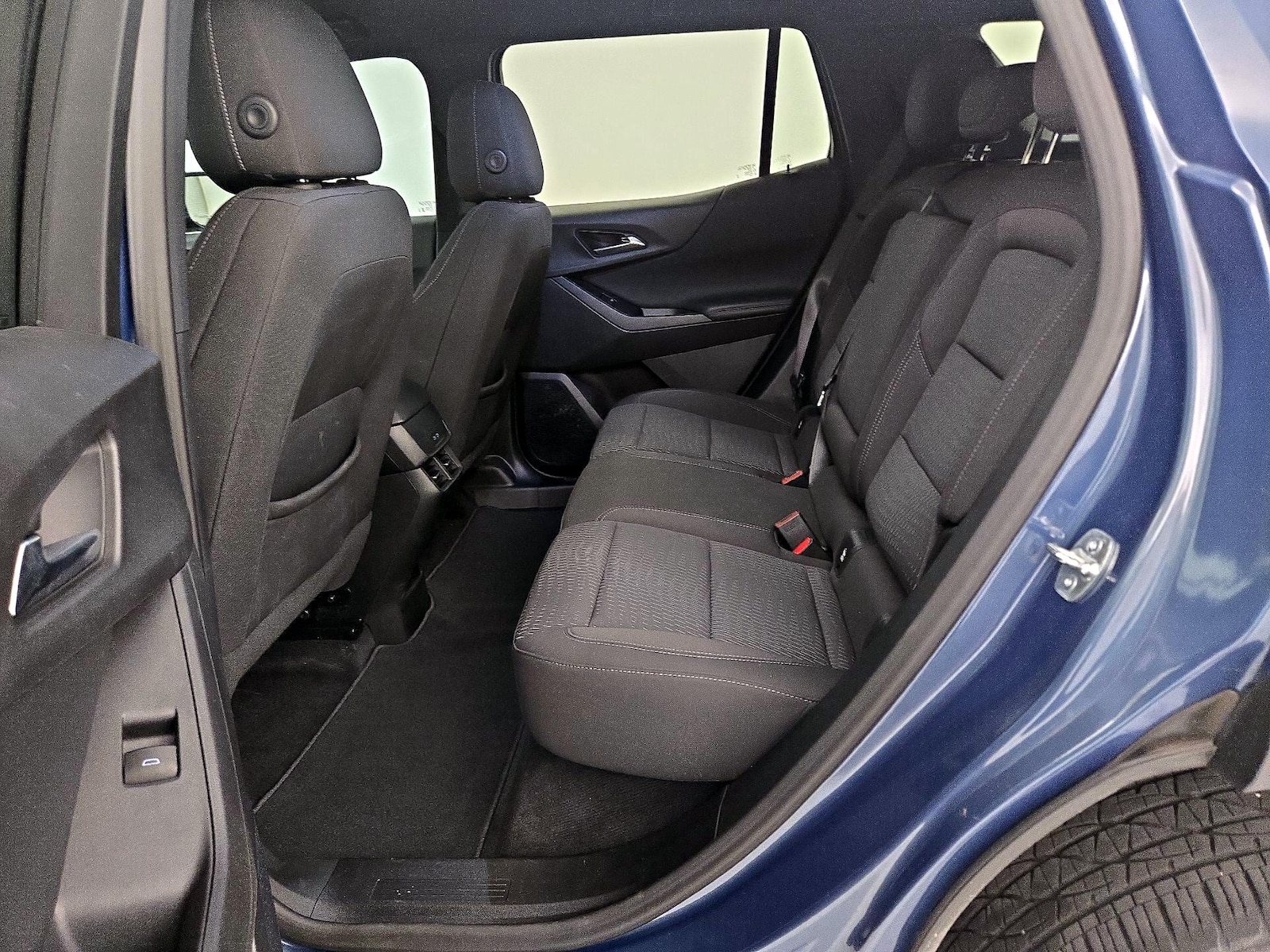 2025 Chevrolet Equinox LT - Photo 18