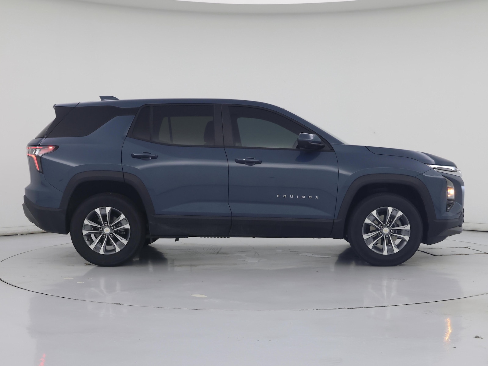2025 Chevrolet Equinox LT - Photo 8