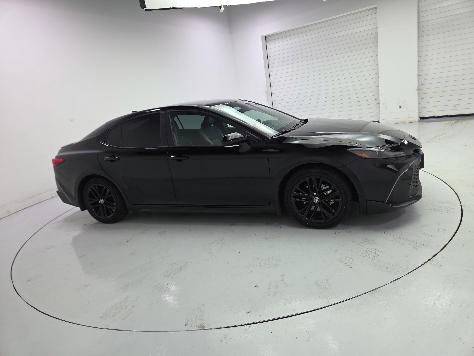 Thumbnail: 2025 Toyota Camry - 4