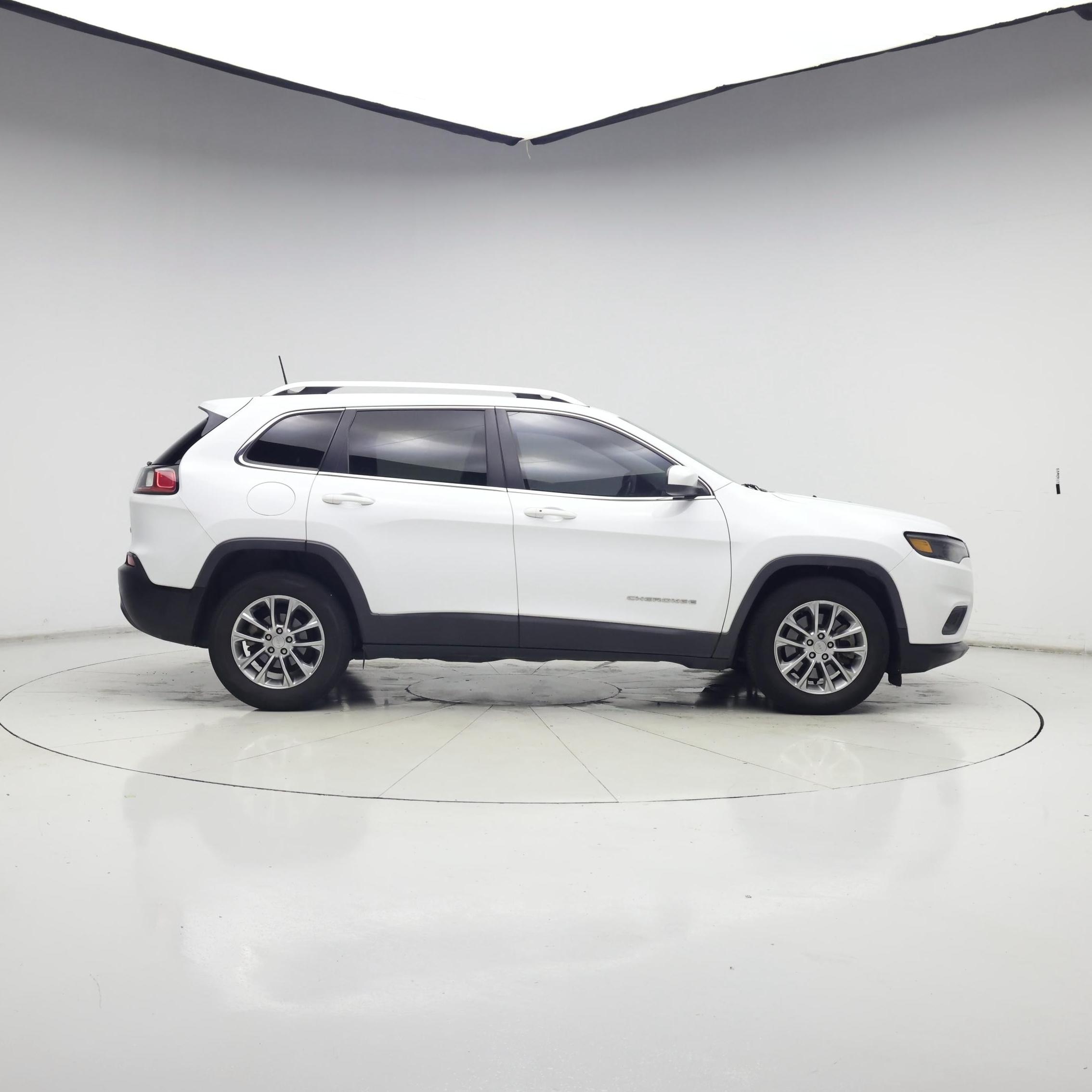 Thumbnail: 2019 Jeep Cherokee - 7