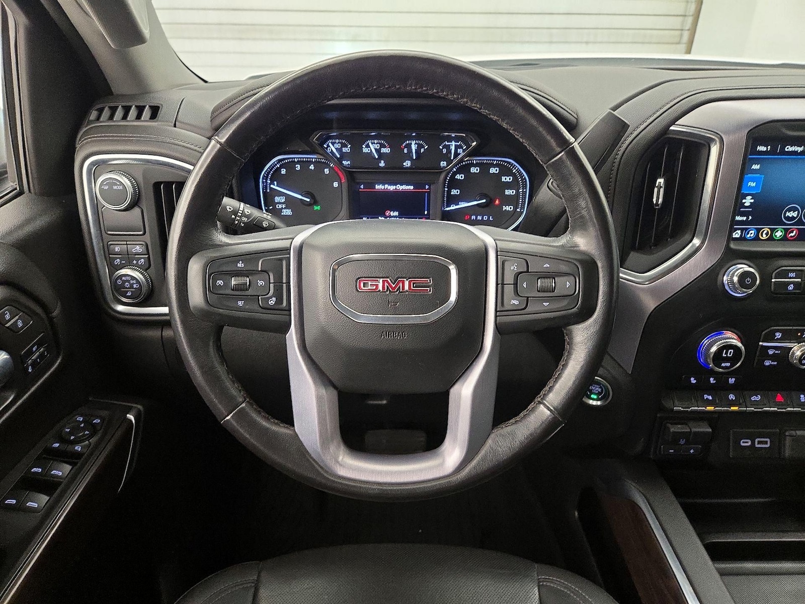 2021 GMC Sierra 1500 SLT - Photo 11
