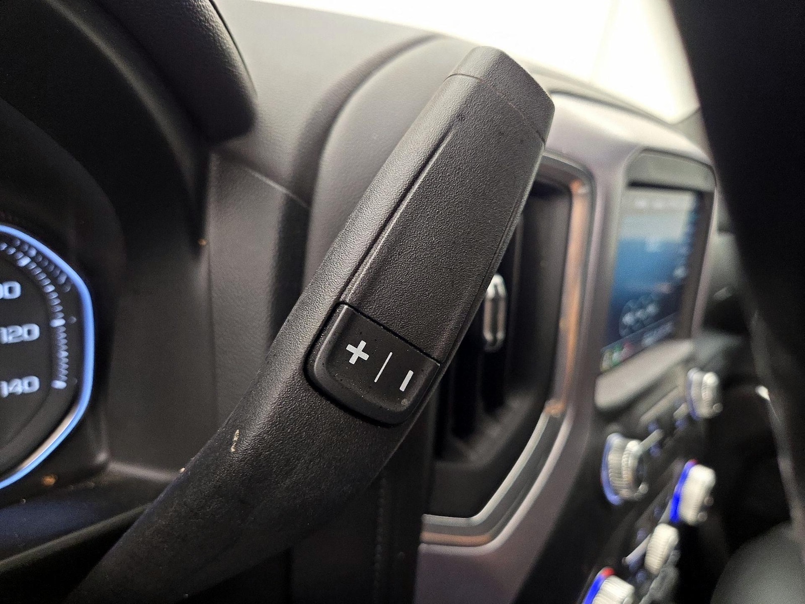 2021 GMC Sierra 1500 SLT - Photo 18