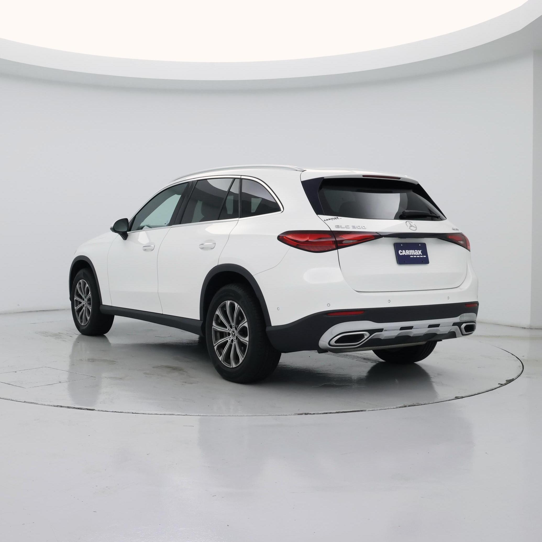 Thumbnail: 2023 Mercedes-Benz GLC - 2