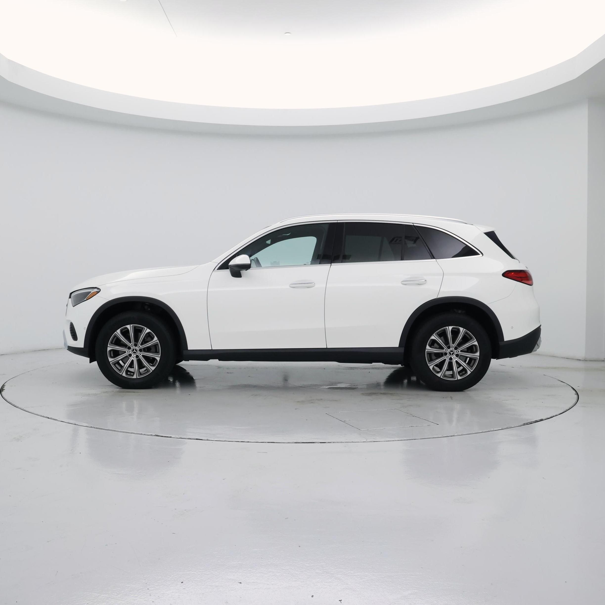 Thumbnail: 2023 Mercedes-Benz GLC - 3