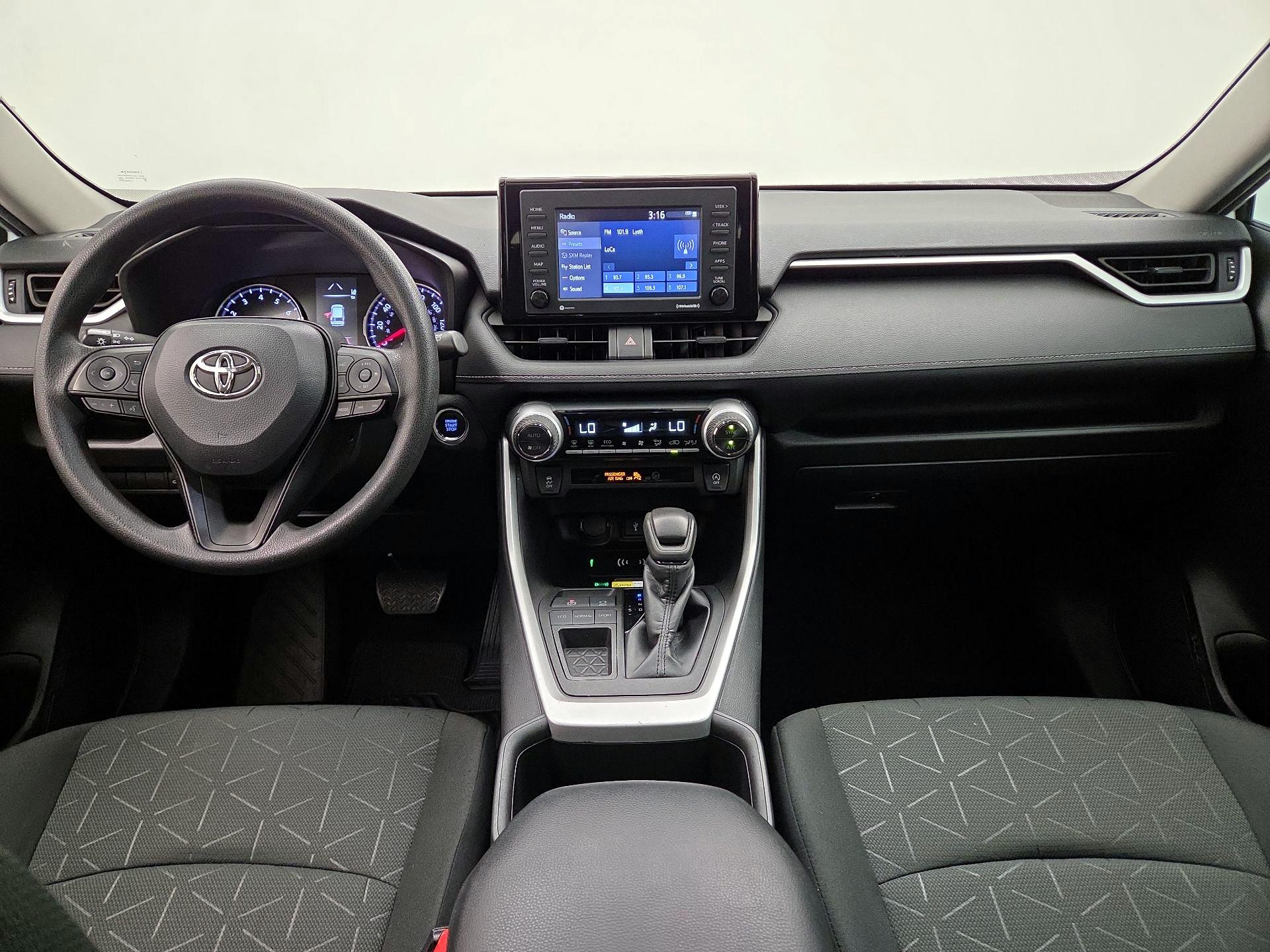 Thumbnail: 2022 Toyota RAV4 - 9