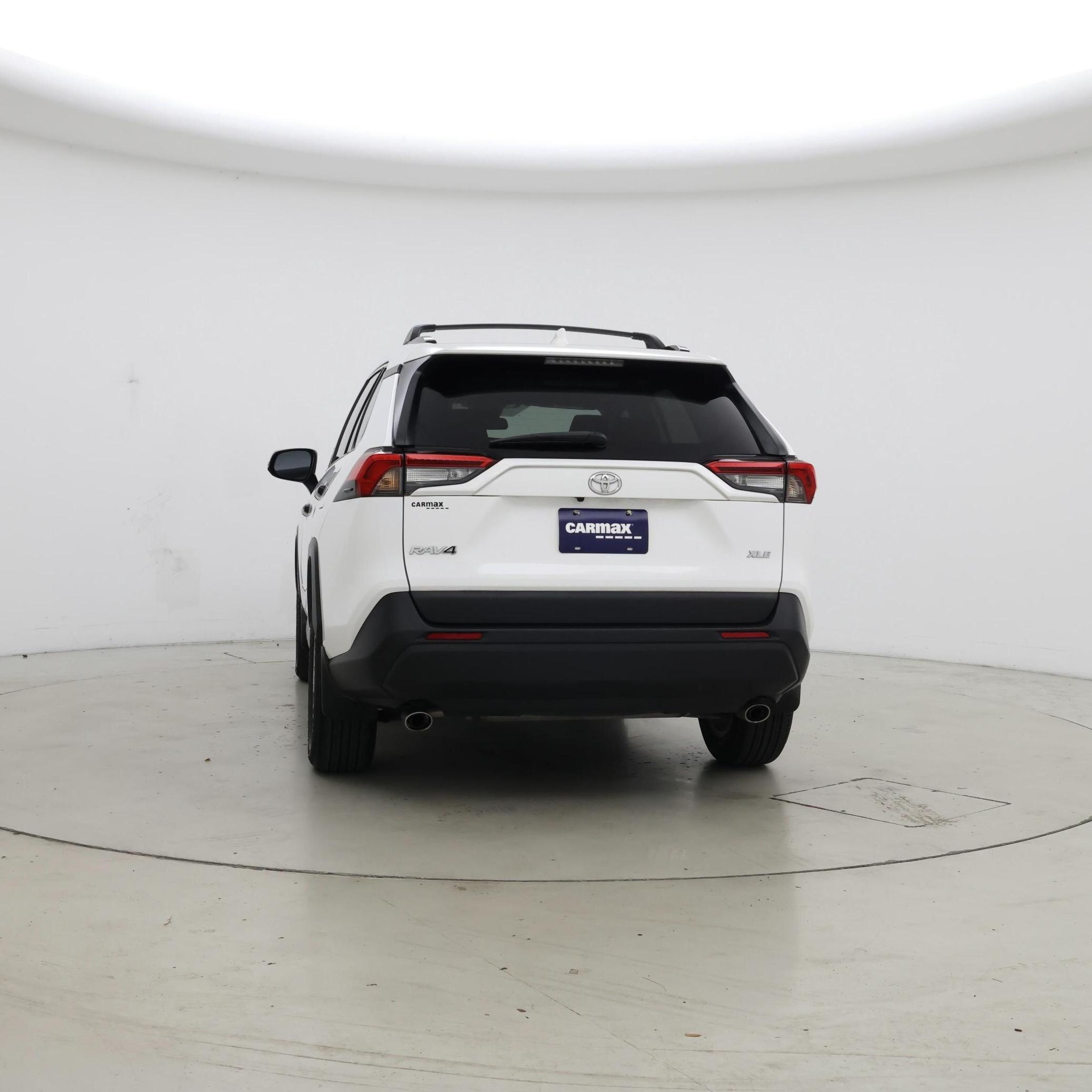Thumbnail: 2022 Toyota RAV4 - 6