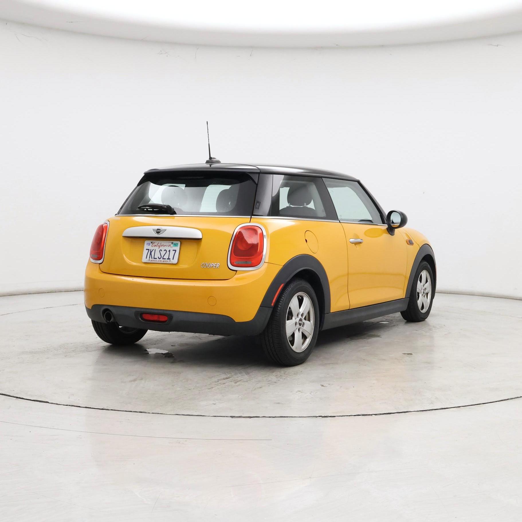 Thumbnail: 2015 MINI Cooper Hardtop - 8