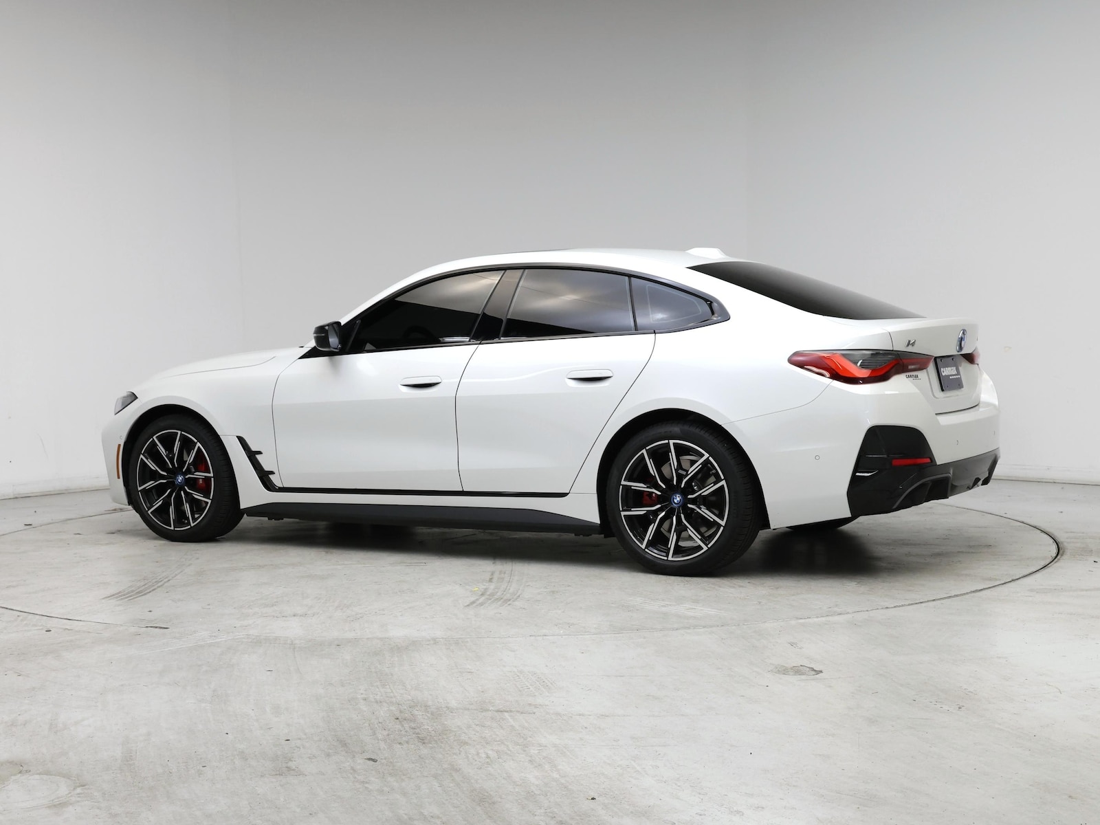 2024 BMW i4 M50 - Photo 8
