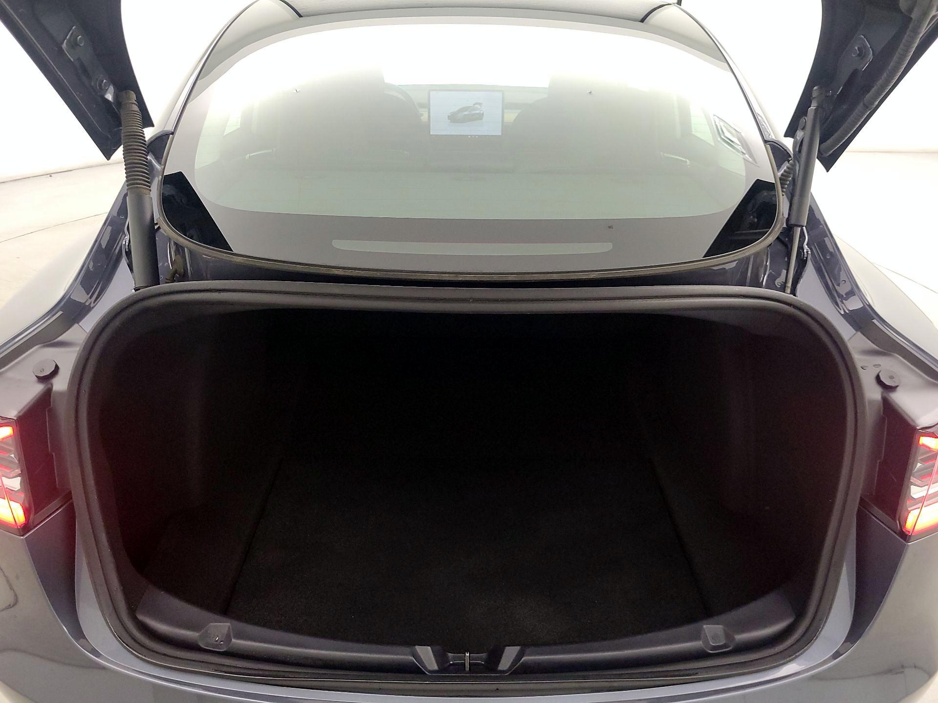 Thumbnail: 2023 Tesla Model 3 - 20