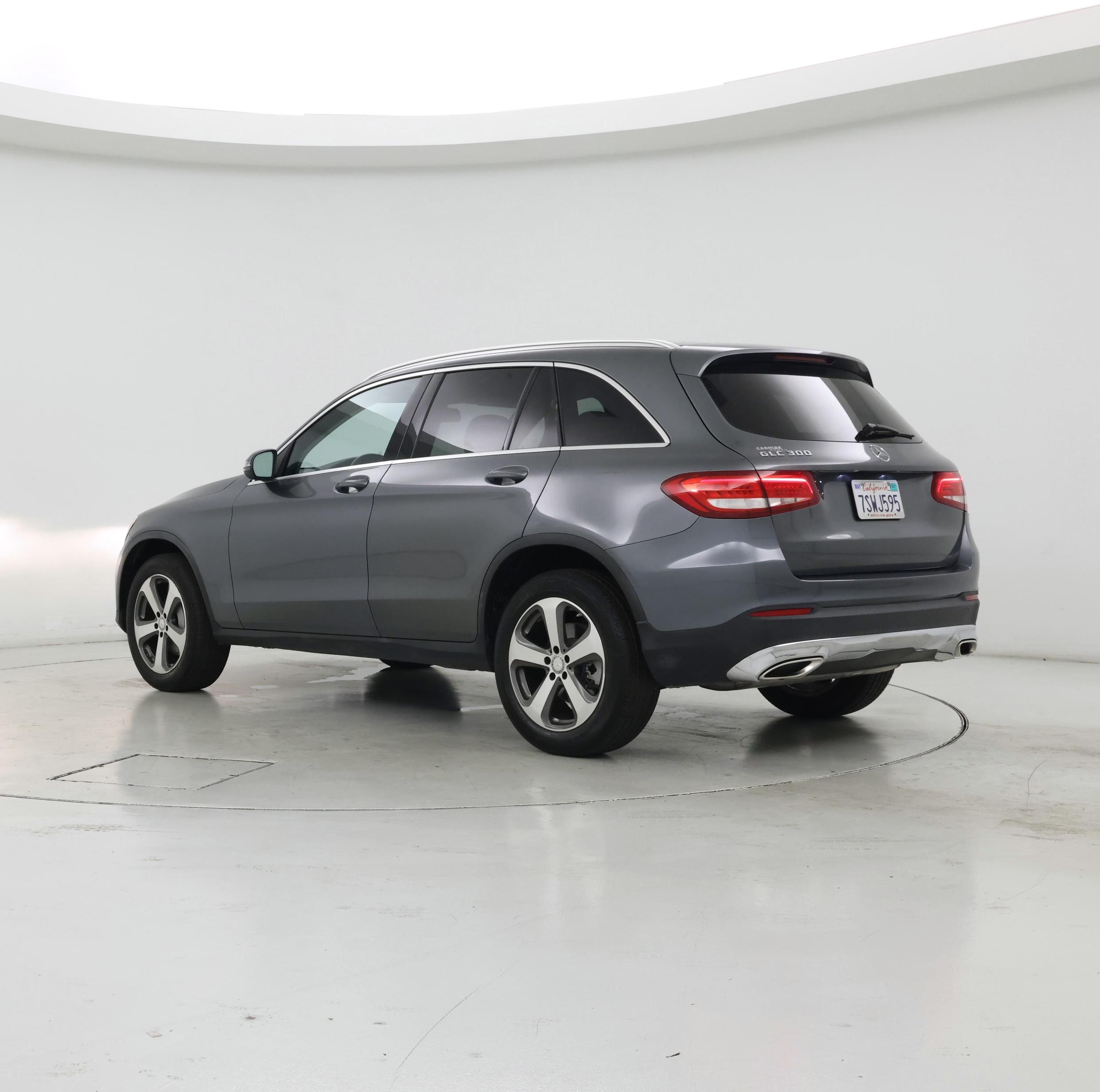Thumbnail: 2016 Mercedes-Benz GLC - 2