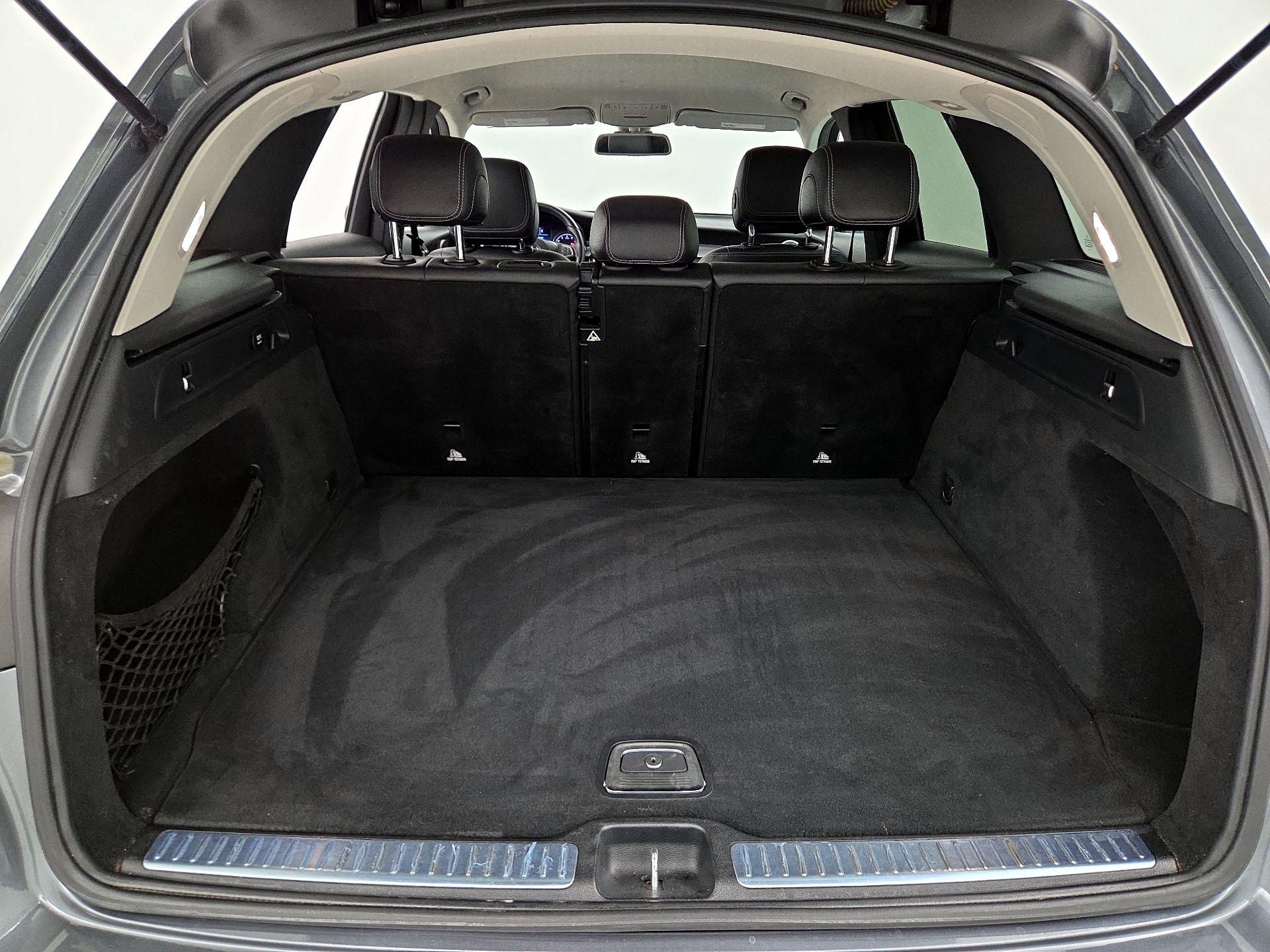 Thumbnail: 2016 Mercedes-Benz GLC - 20