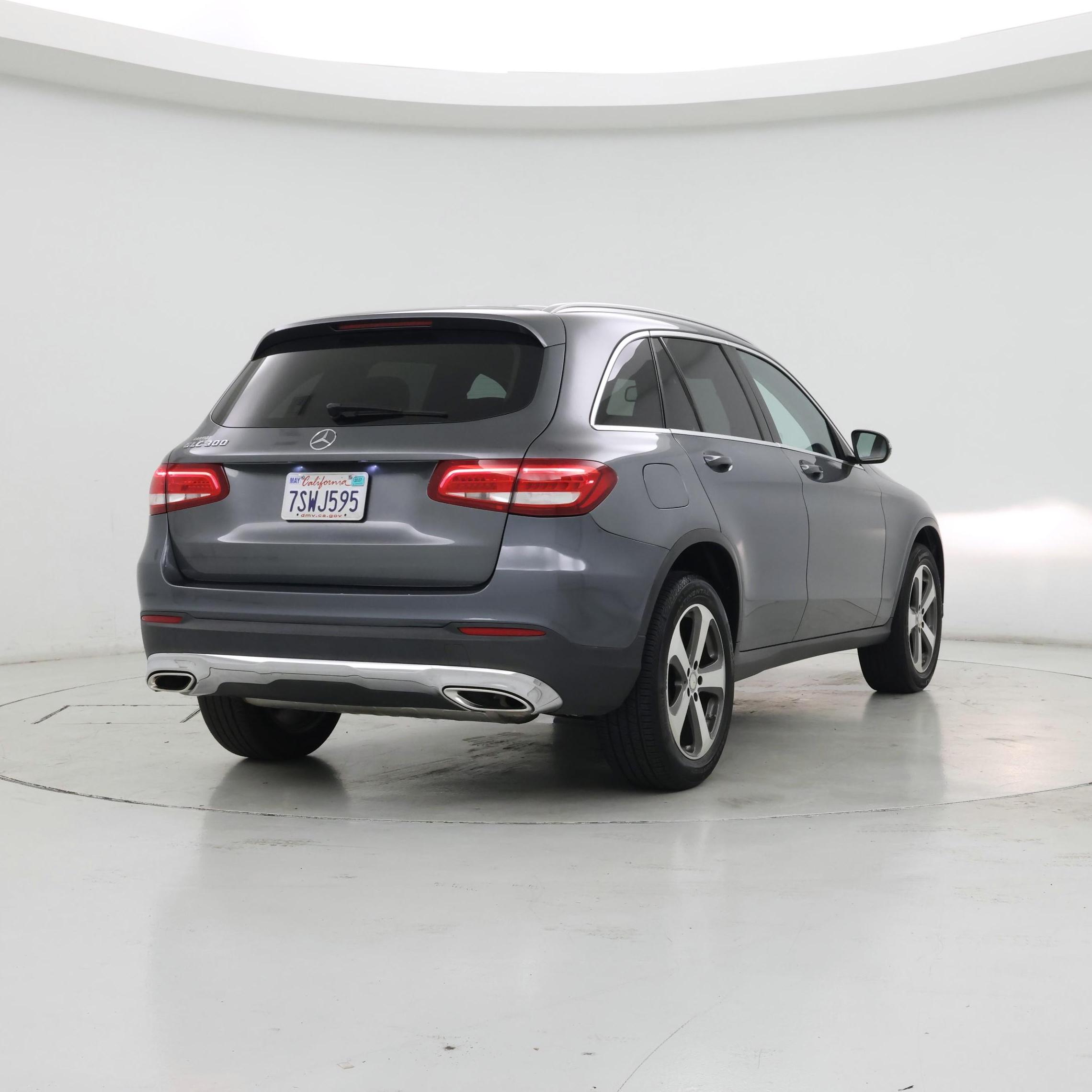 Thumbnail: 2016 Mercedes-Benz GLC - 8
