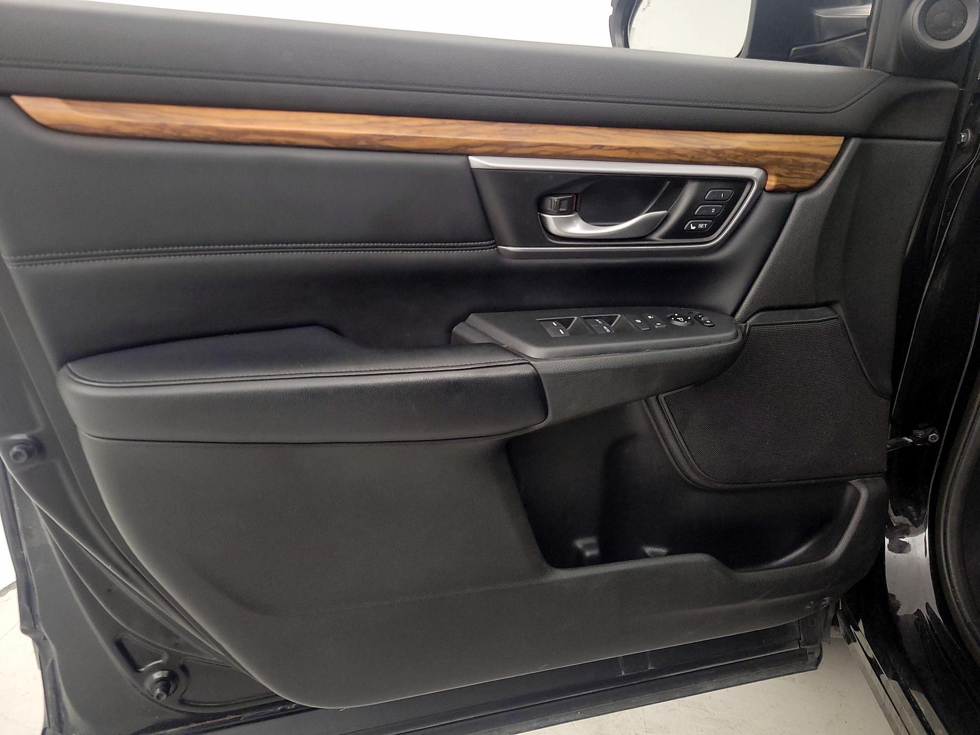 Thumbnail: 2017 Honda CR-V - 12