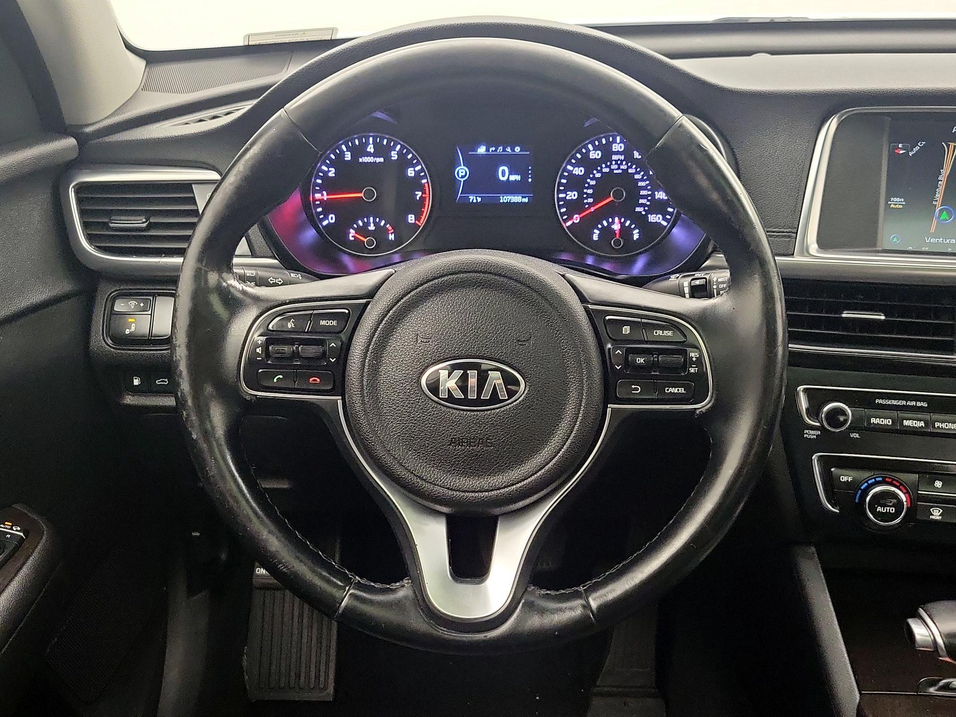 Thumbnail: 2016 Kia Optima - 10