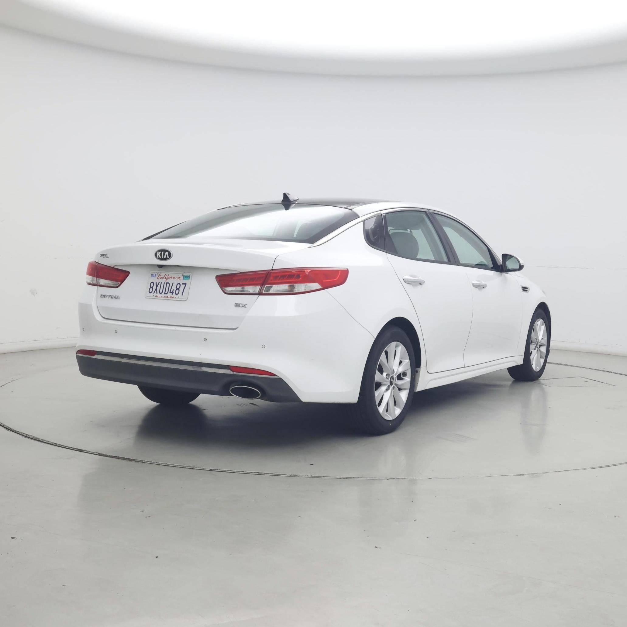 Thumbnail: 2016 Kia Optima - 8