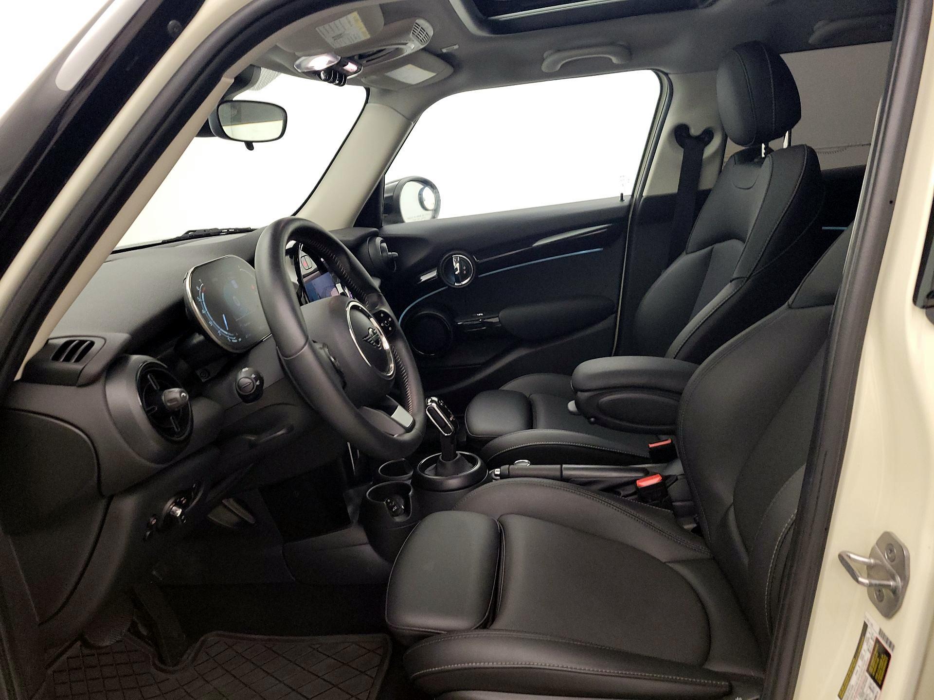 Thumbnail: 2023 MINI Cooper Hardtop - 11