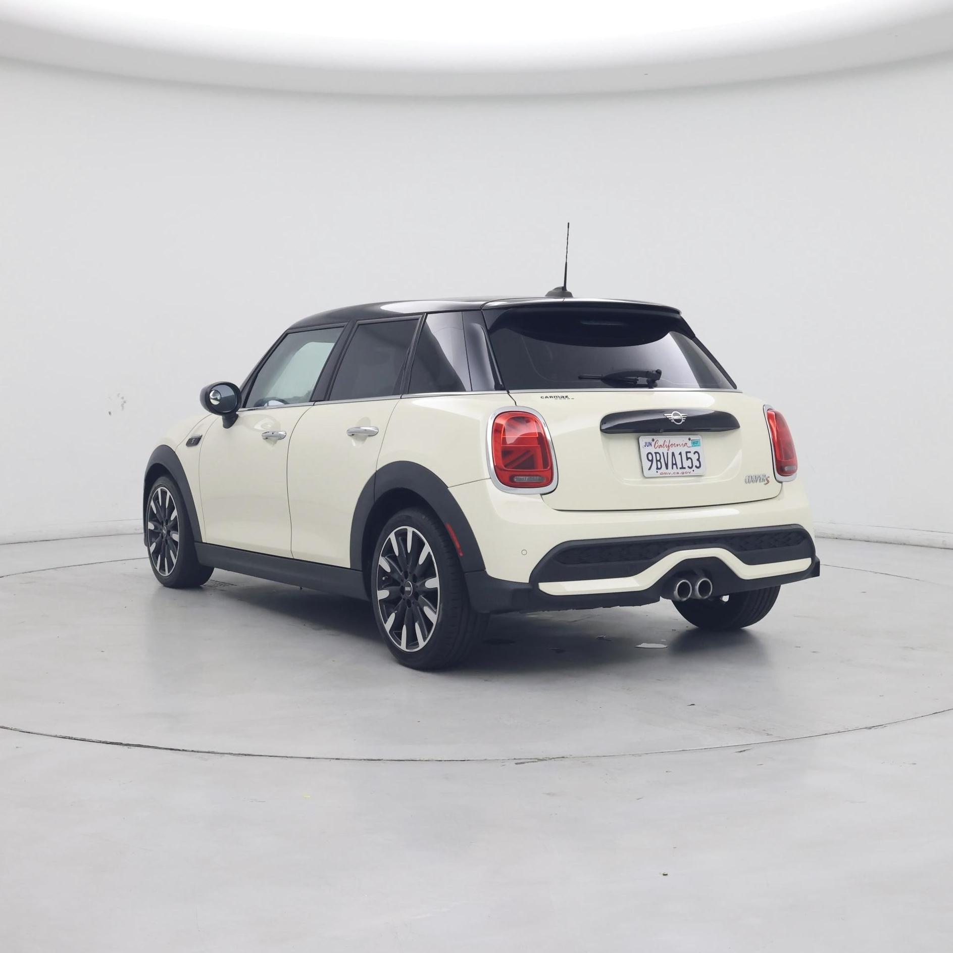 Thumbnail: 2023 MINI Cooper Hardtop - 2