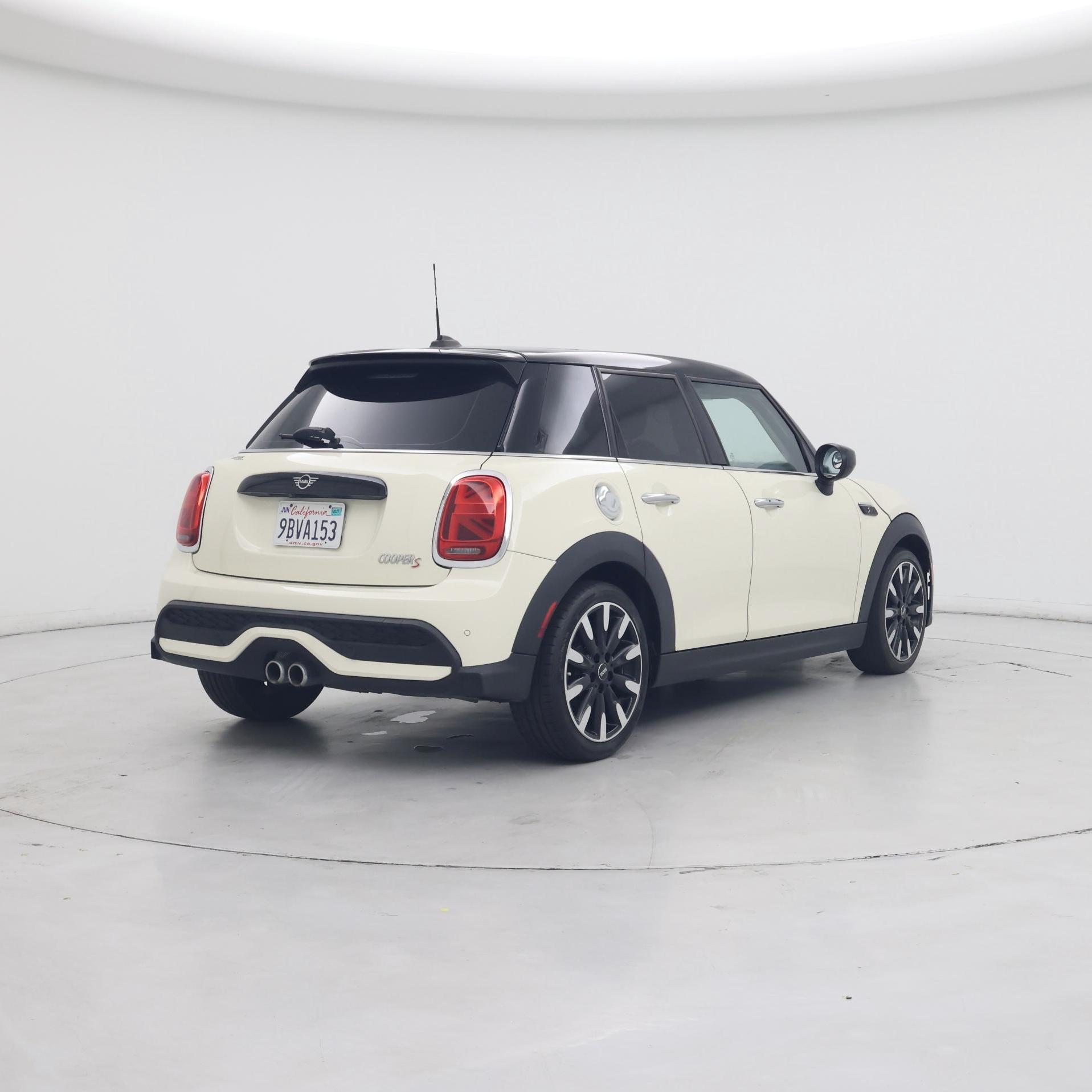 Thumbnail: 2023 MINI Cooper Hardtop - 8