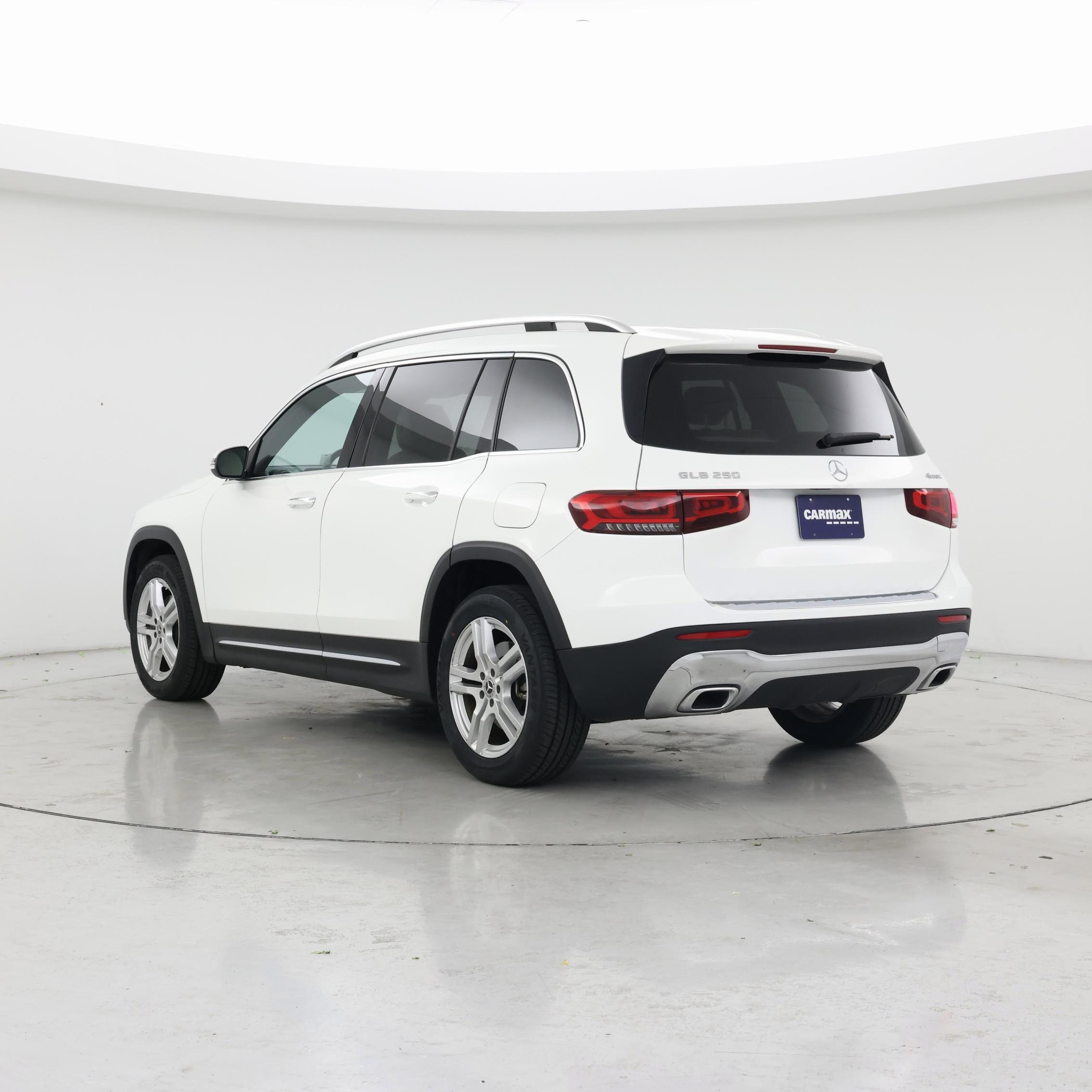 Thumbnail: 2020 Mercedes-Benz GLB - 2