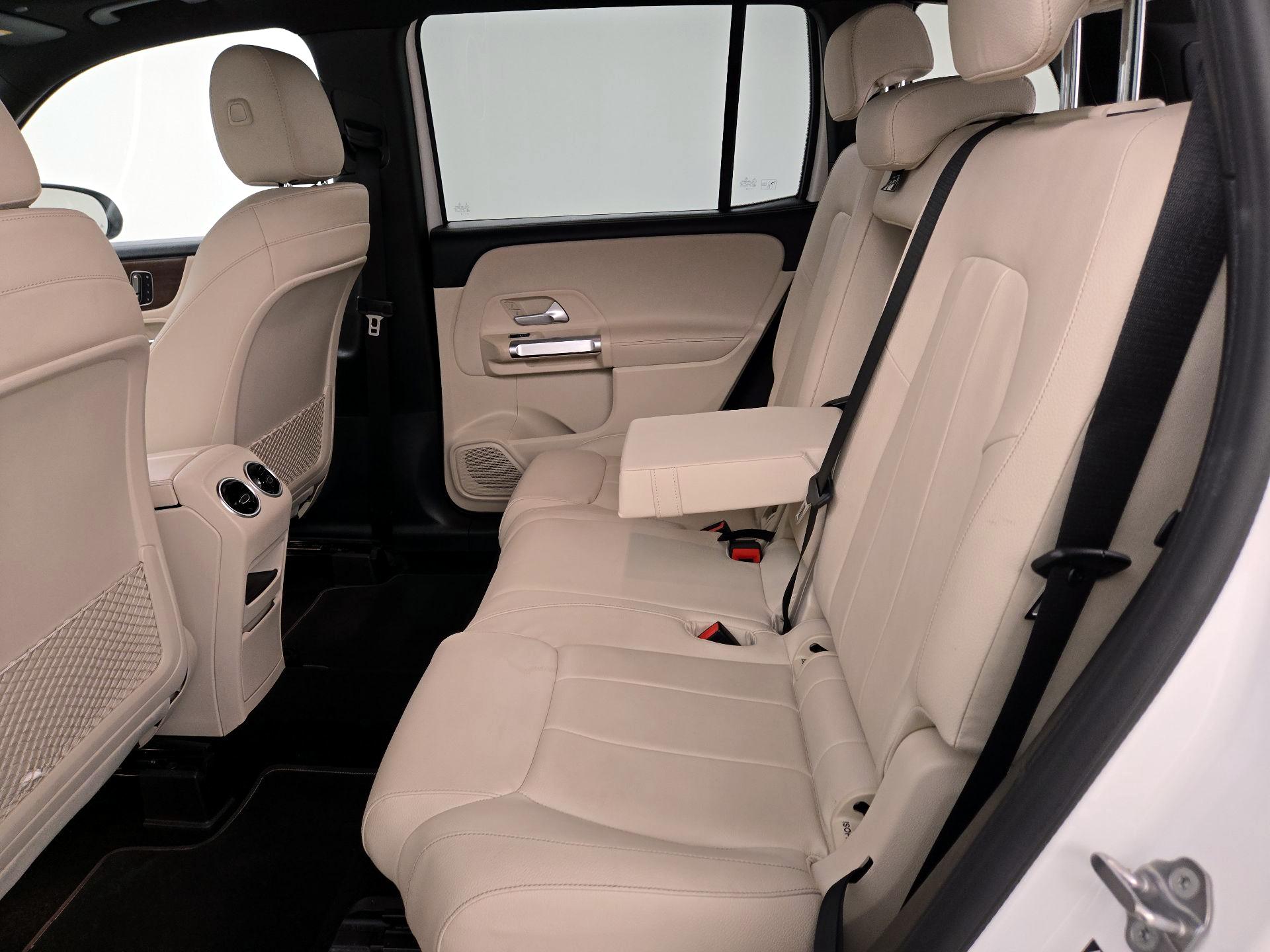 Thumbnail: 2020 Mercedes-Benz GLB - 20