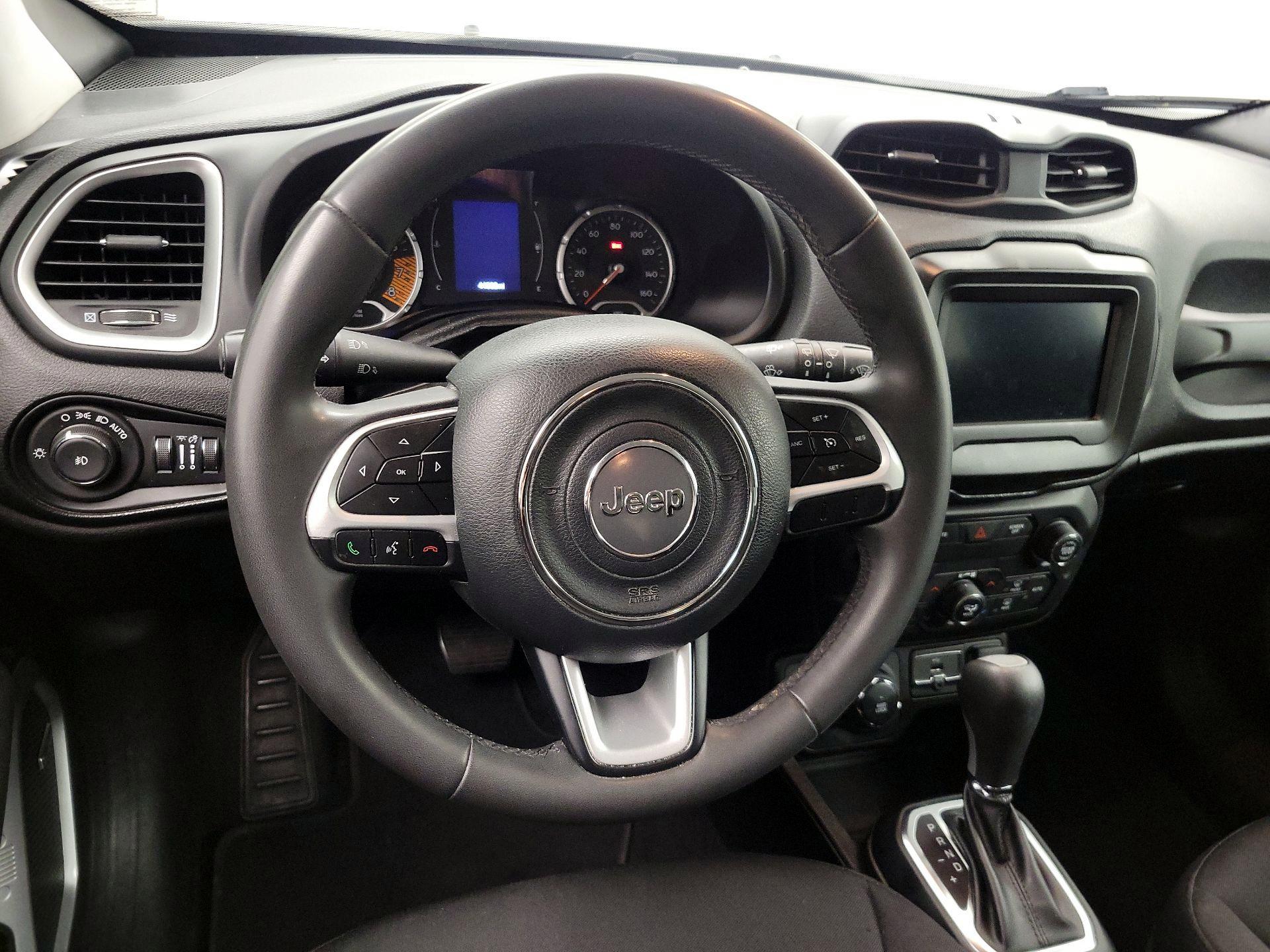 Thumbnail: 2020 Jeep Renegade - 10